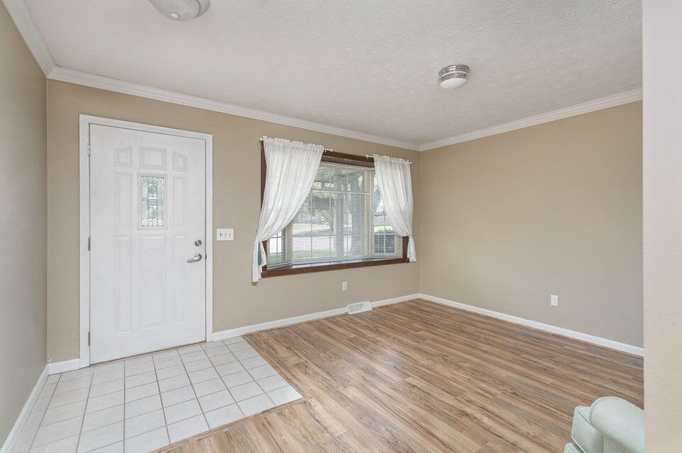 3729 South Parklane Avenue Property Photo 3