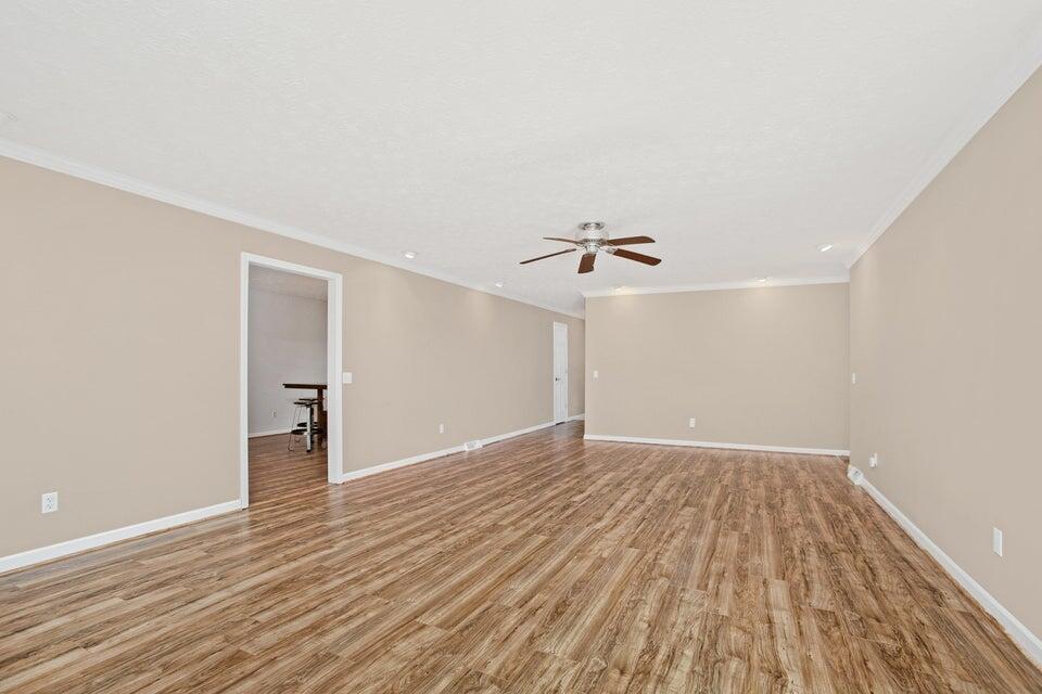 3729 South Parklane Avenue Property Photo 6