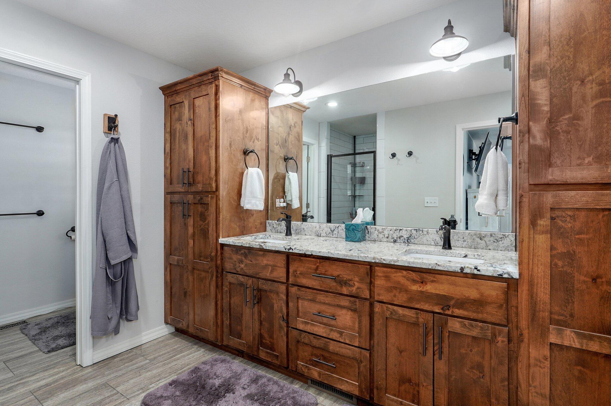 8863 Lawrence 2220 Property Photo 16
