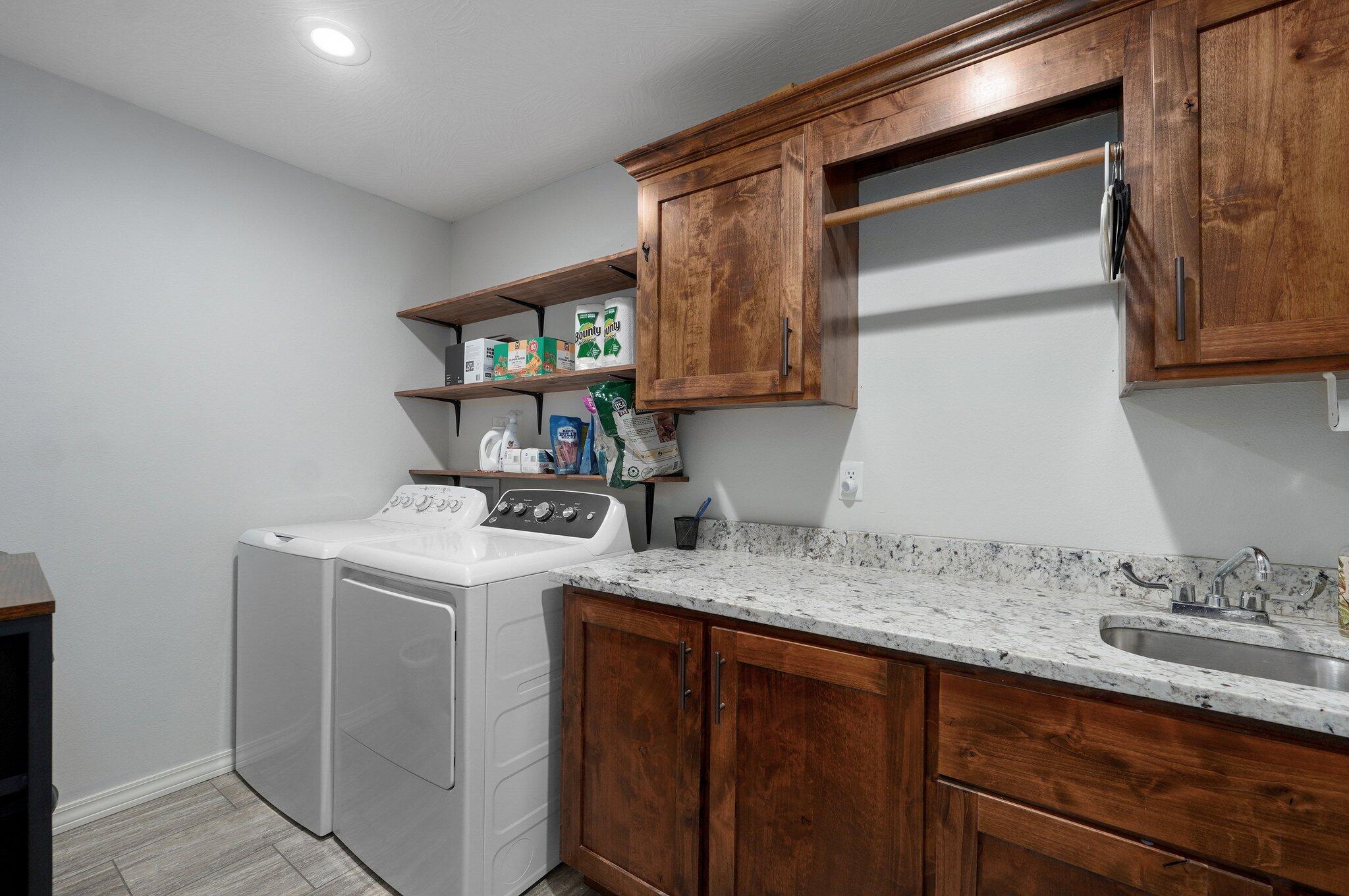 8863 Lawrence 2220 Property Photo 20