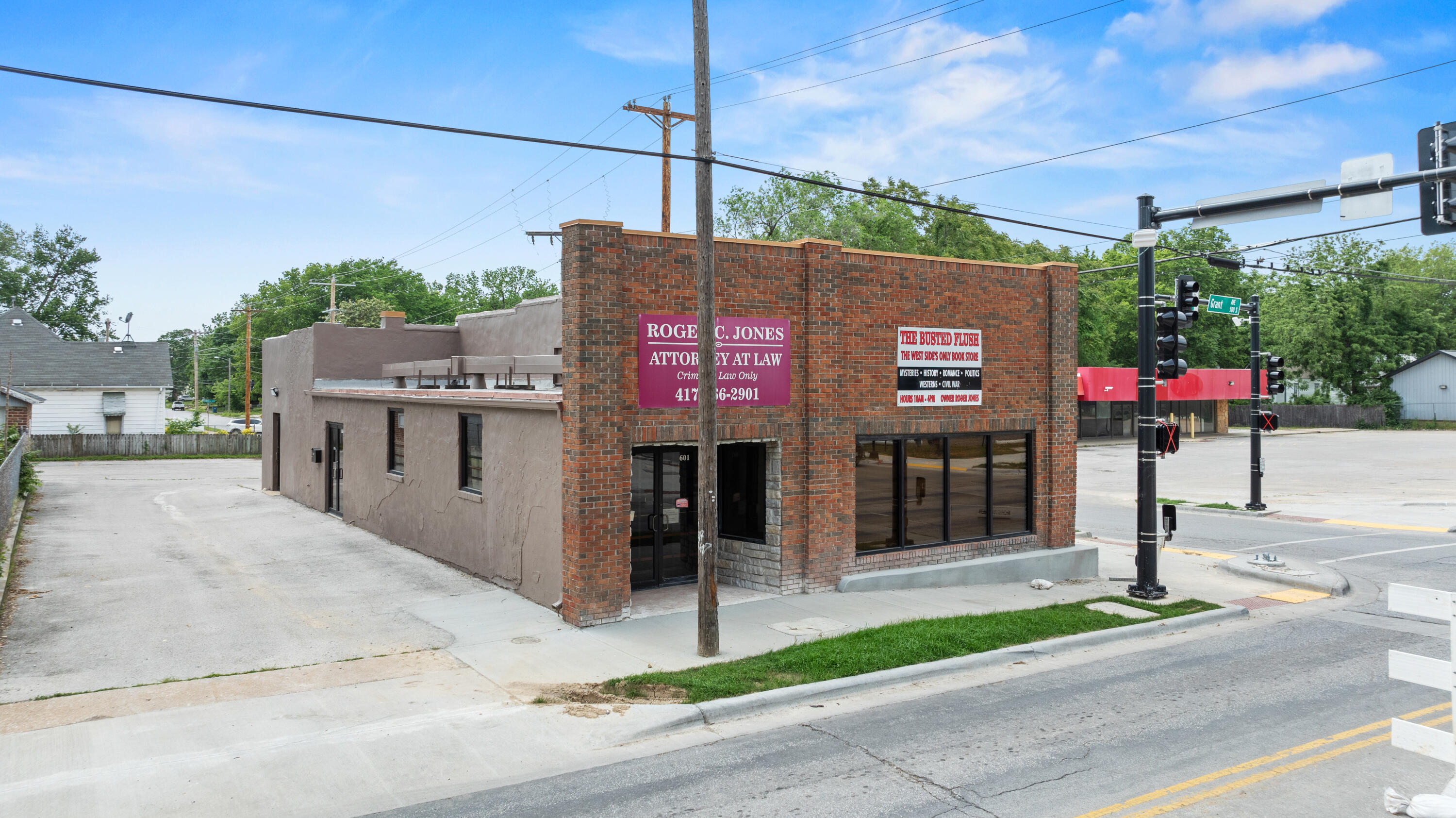 601 South Grant Avenue Property Photo