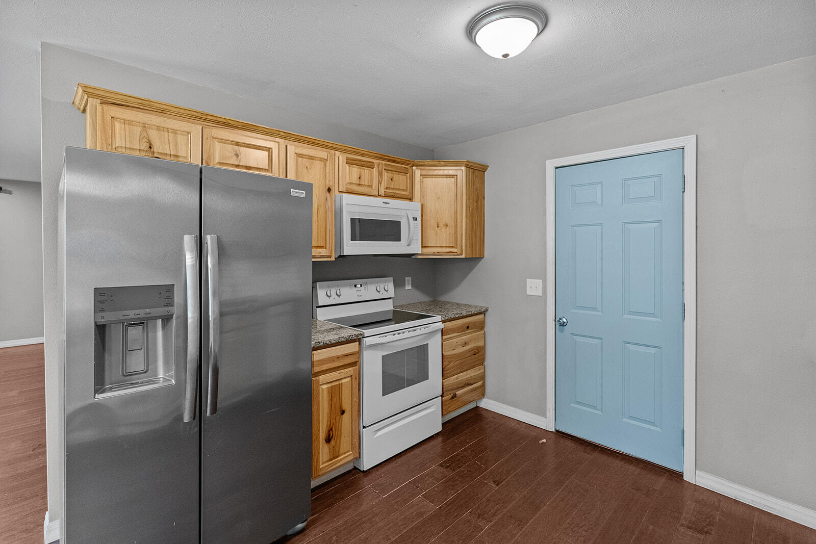 1311 West Crestview Street Property Photo 8