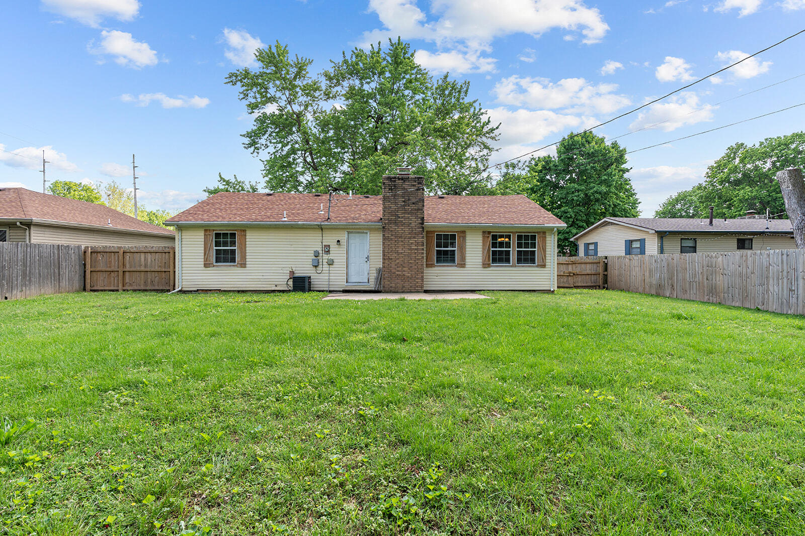 1311 West Crestview Street Property Photo 19
