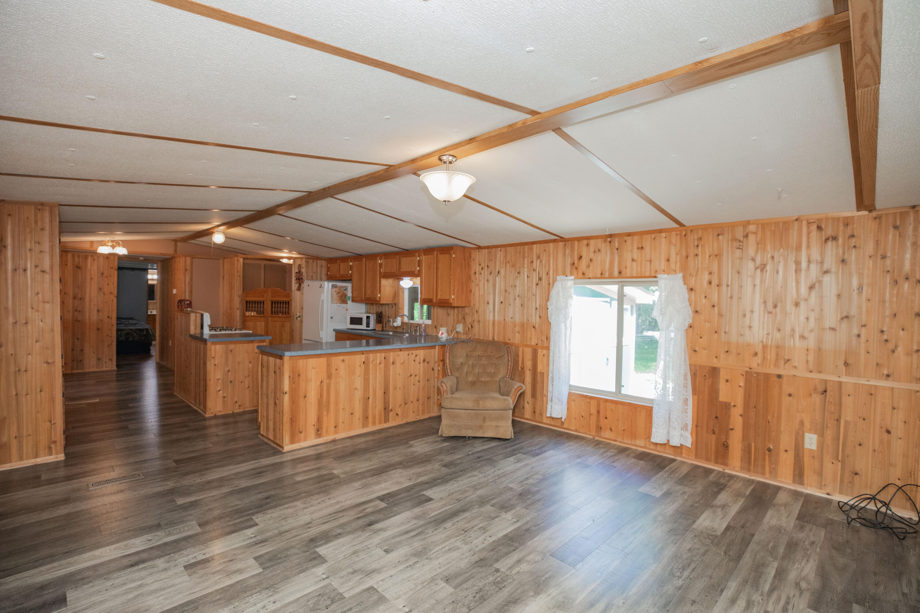21595 County Road 273 Property Photo 6