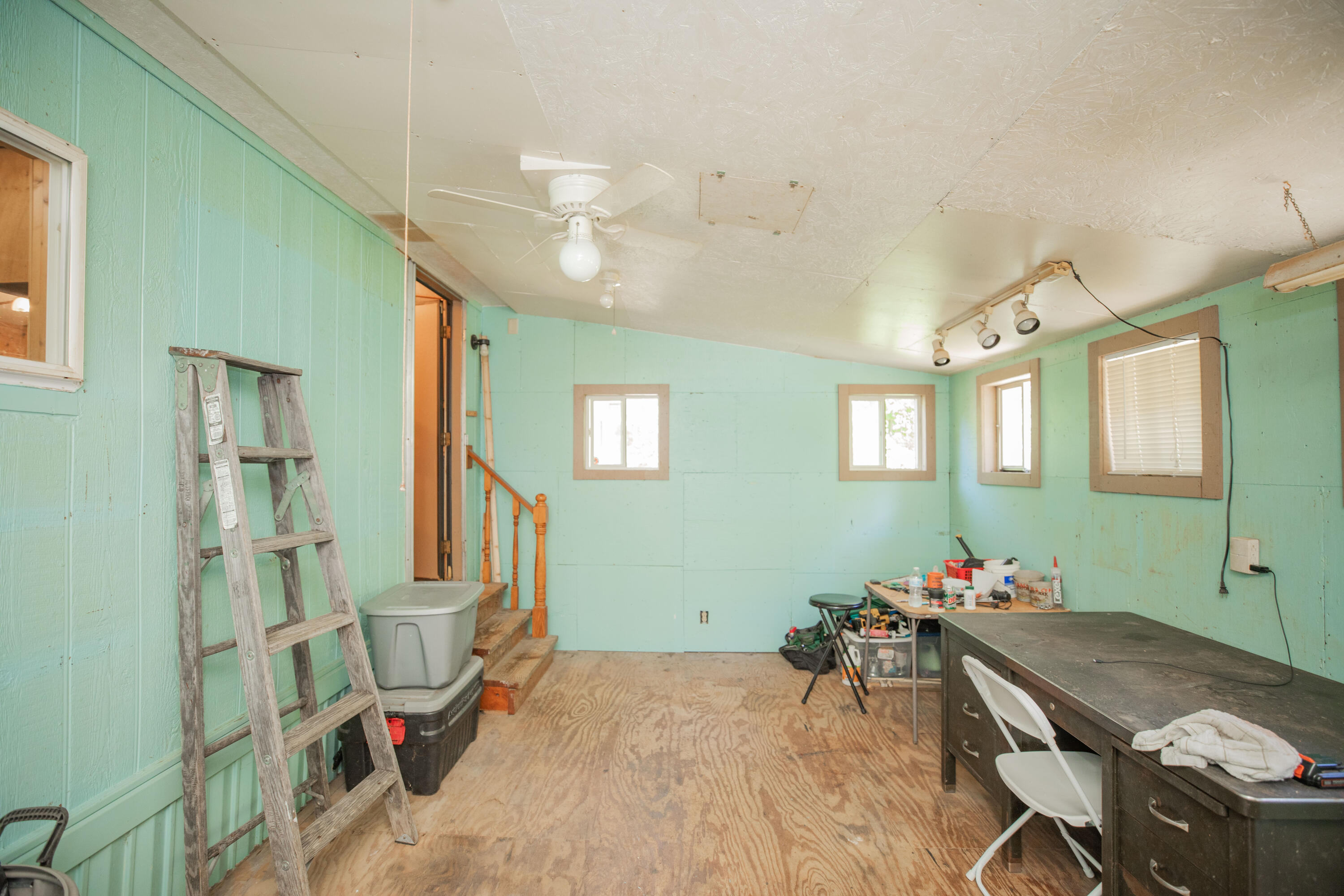 21595 County Road 273 Property Photo 27