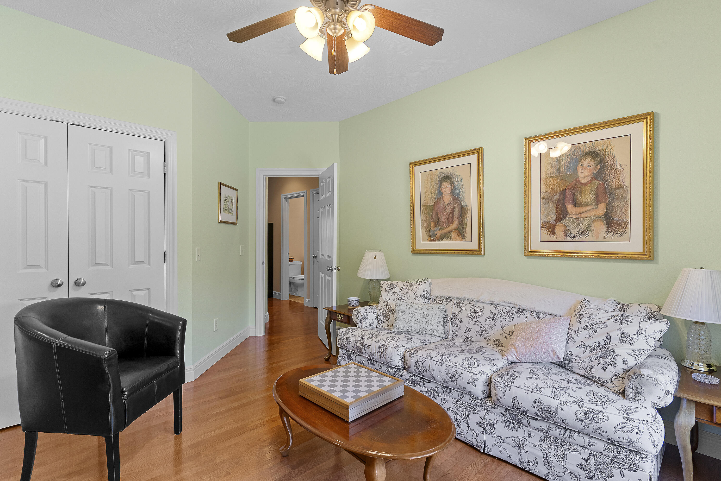 4855 South Tanager Avenue Property Photo 10