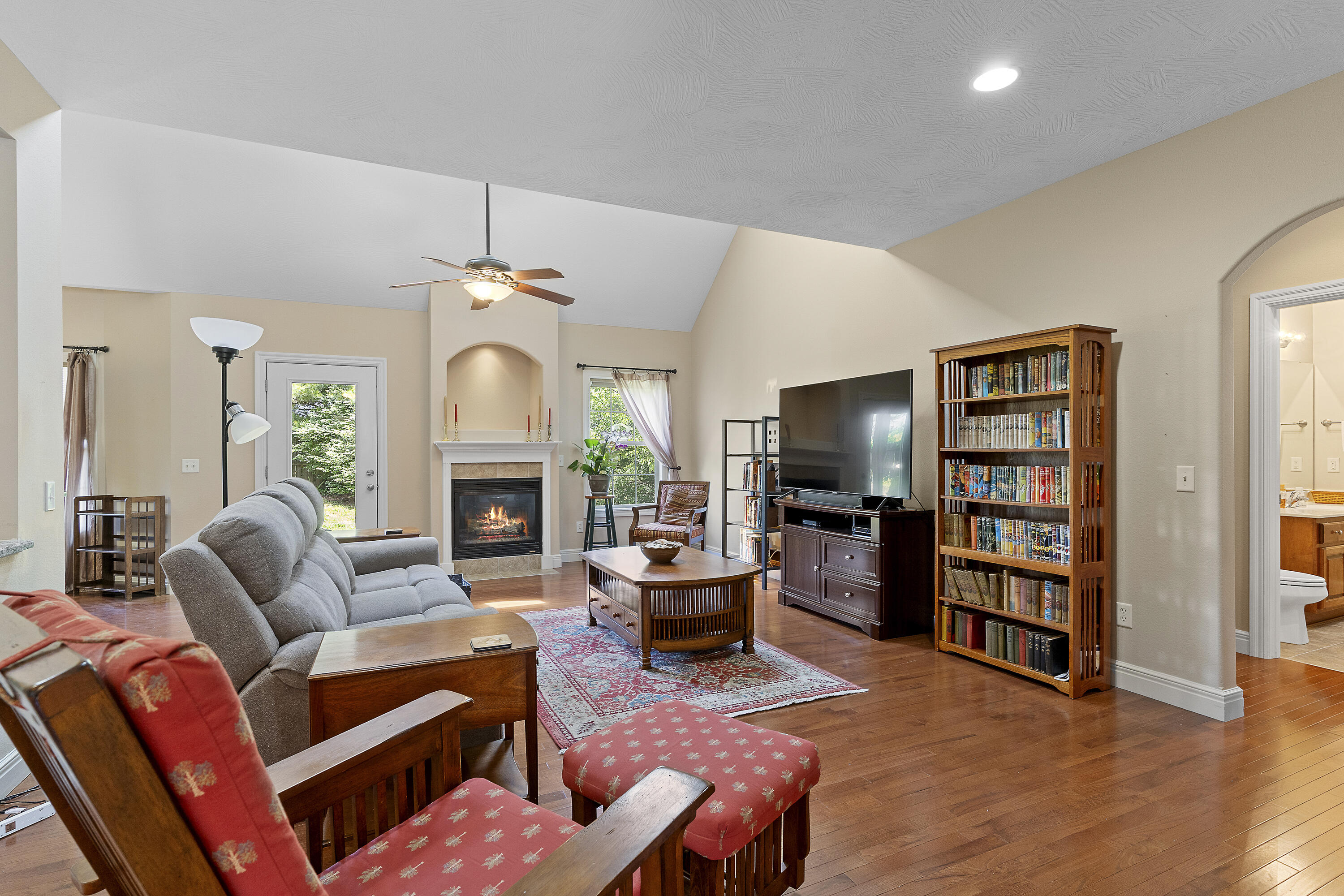 4855 South Tanager Avenue Property Photo 14