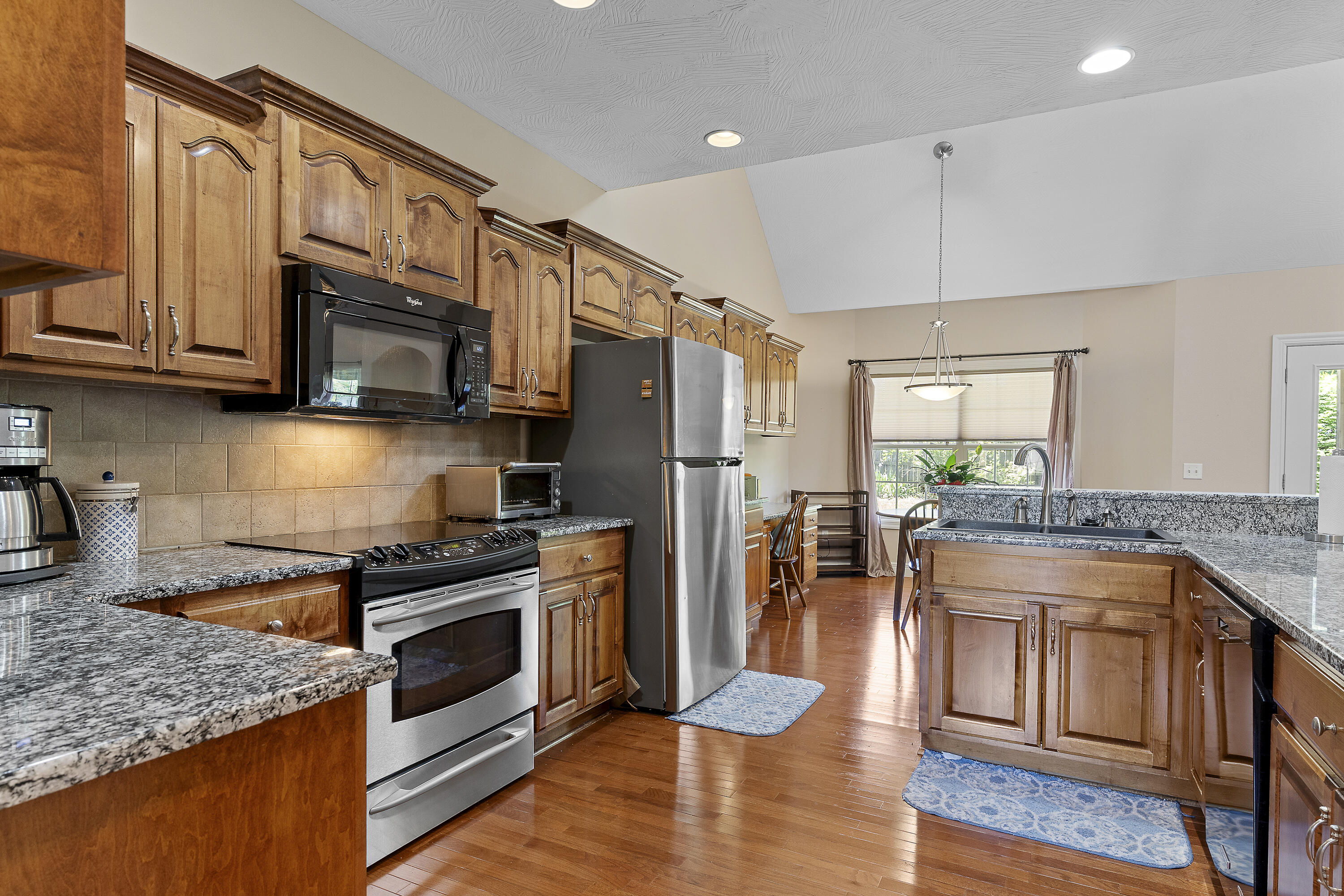 4855 South Tanager Avenue Property Photo 23