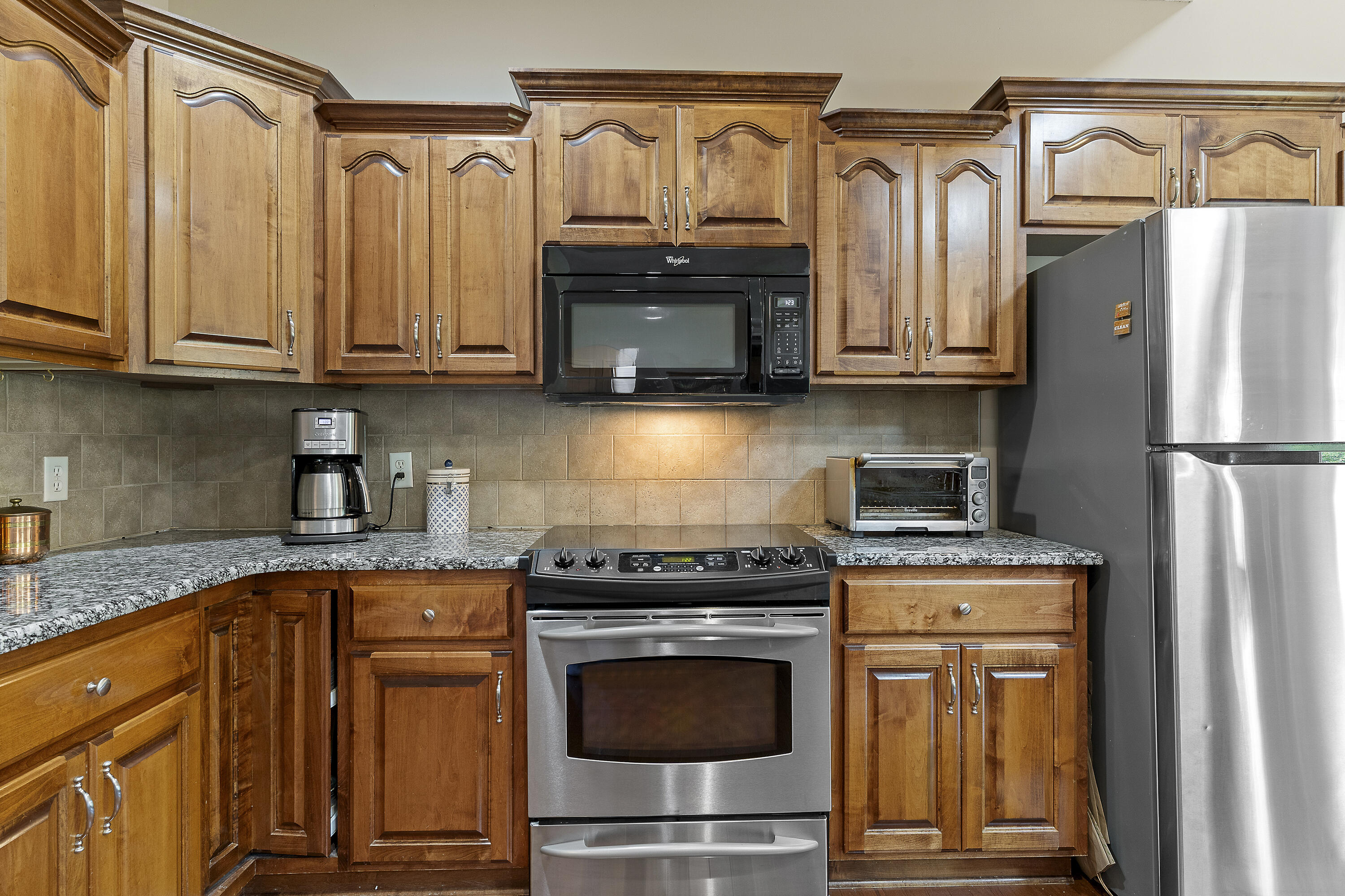 4855 South Tanager Avenue Property Photo 24