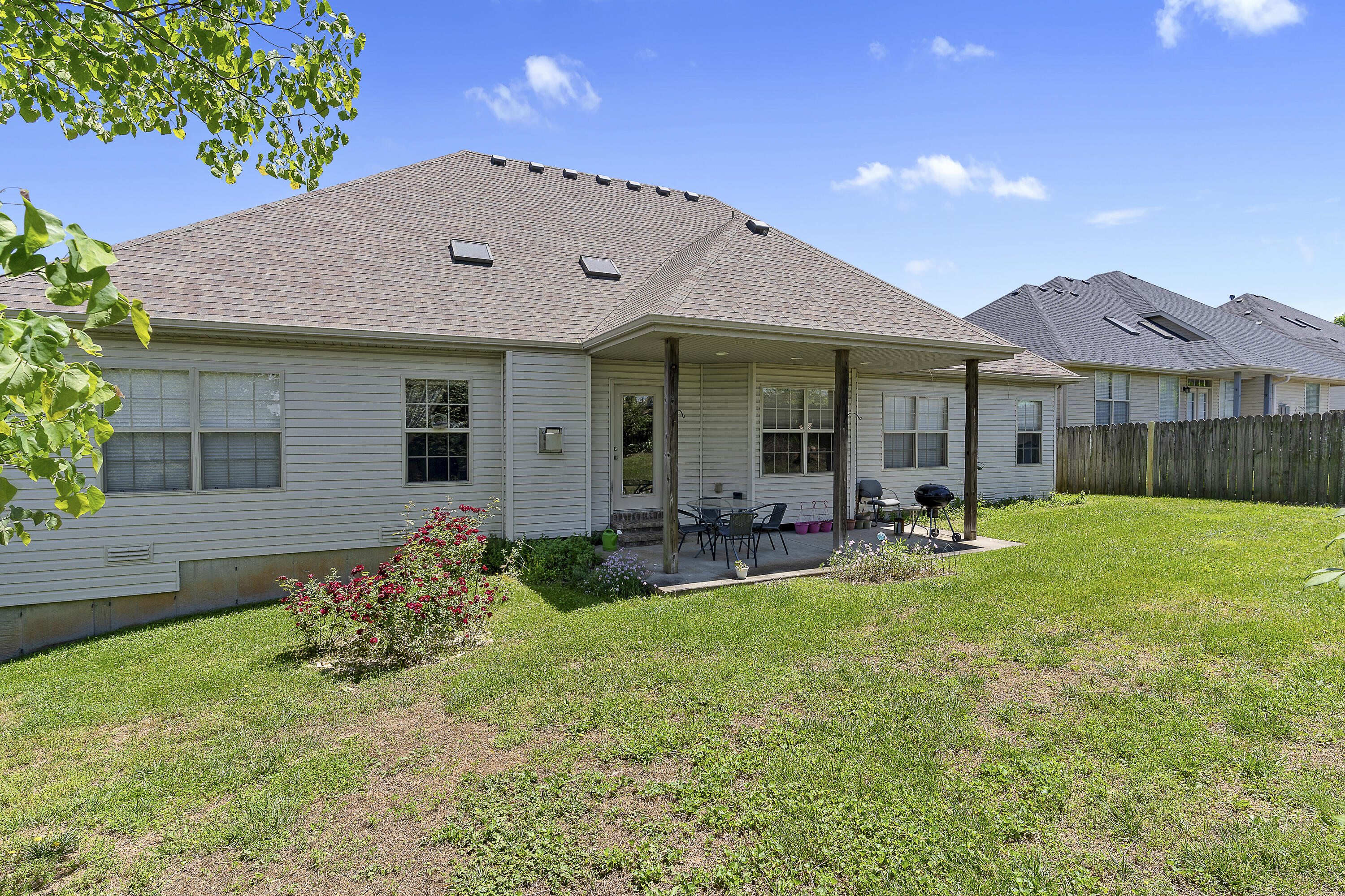 4855 South Tanager Avenue Property Photo 49