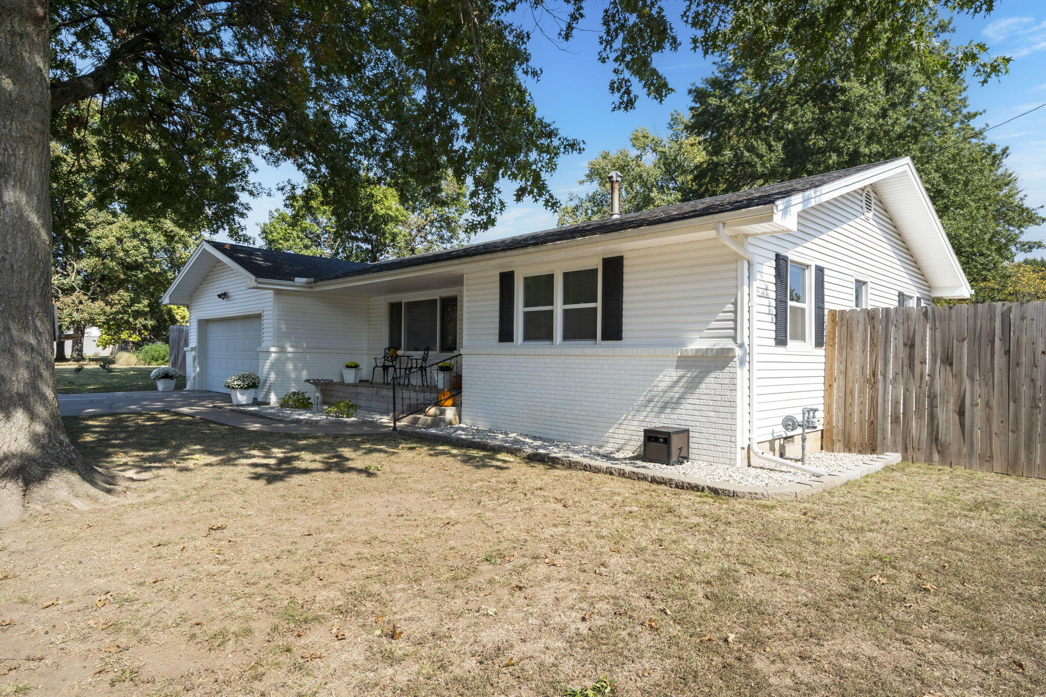 618 South Miller Road Property Photo 28