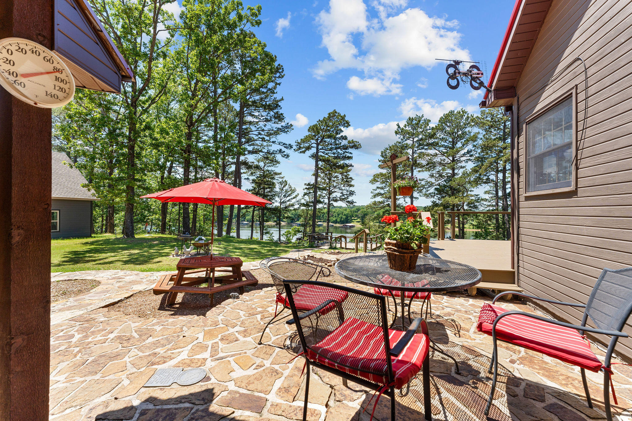 27059 Pine Bluff Lane Property Photo 11