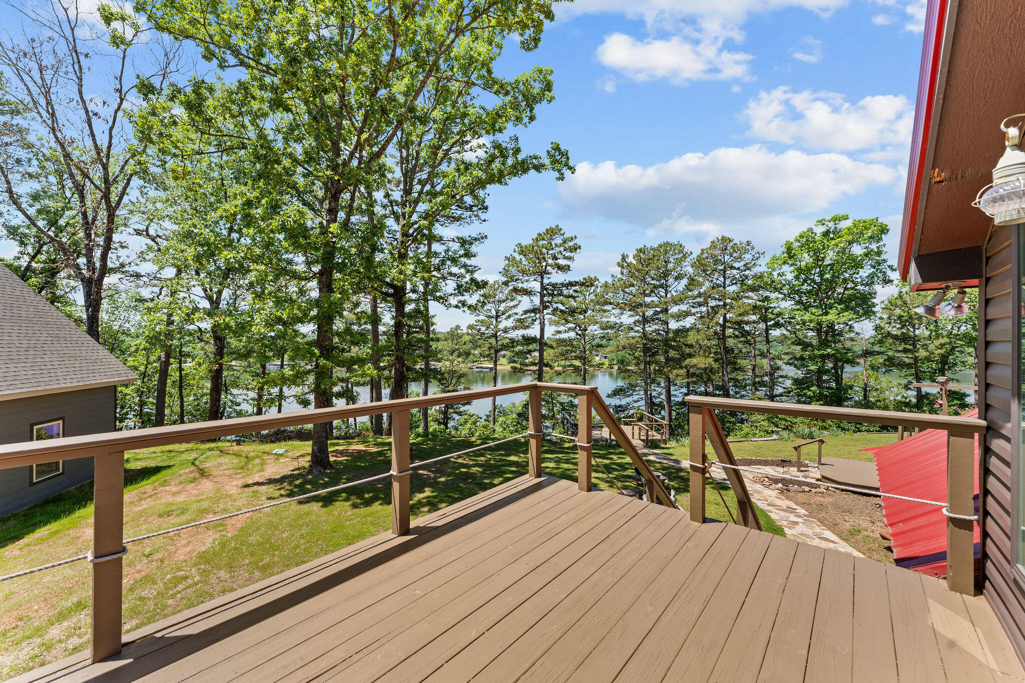 27059 Pine Bluff Lane Property Photo 16