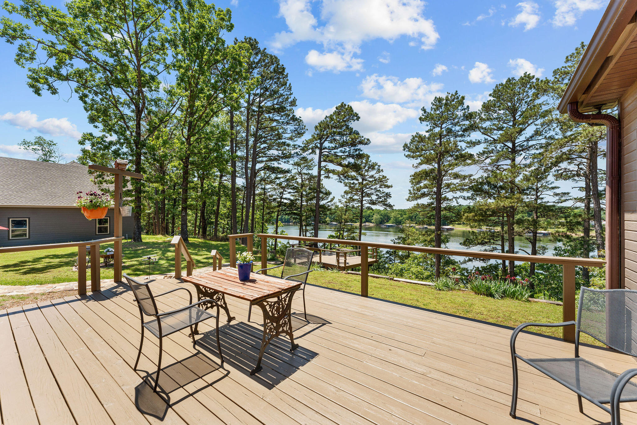 27059 Pine Bluff Lane Property Photo 21