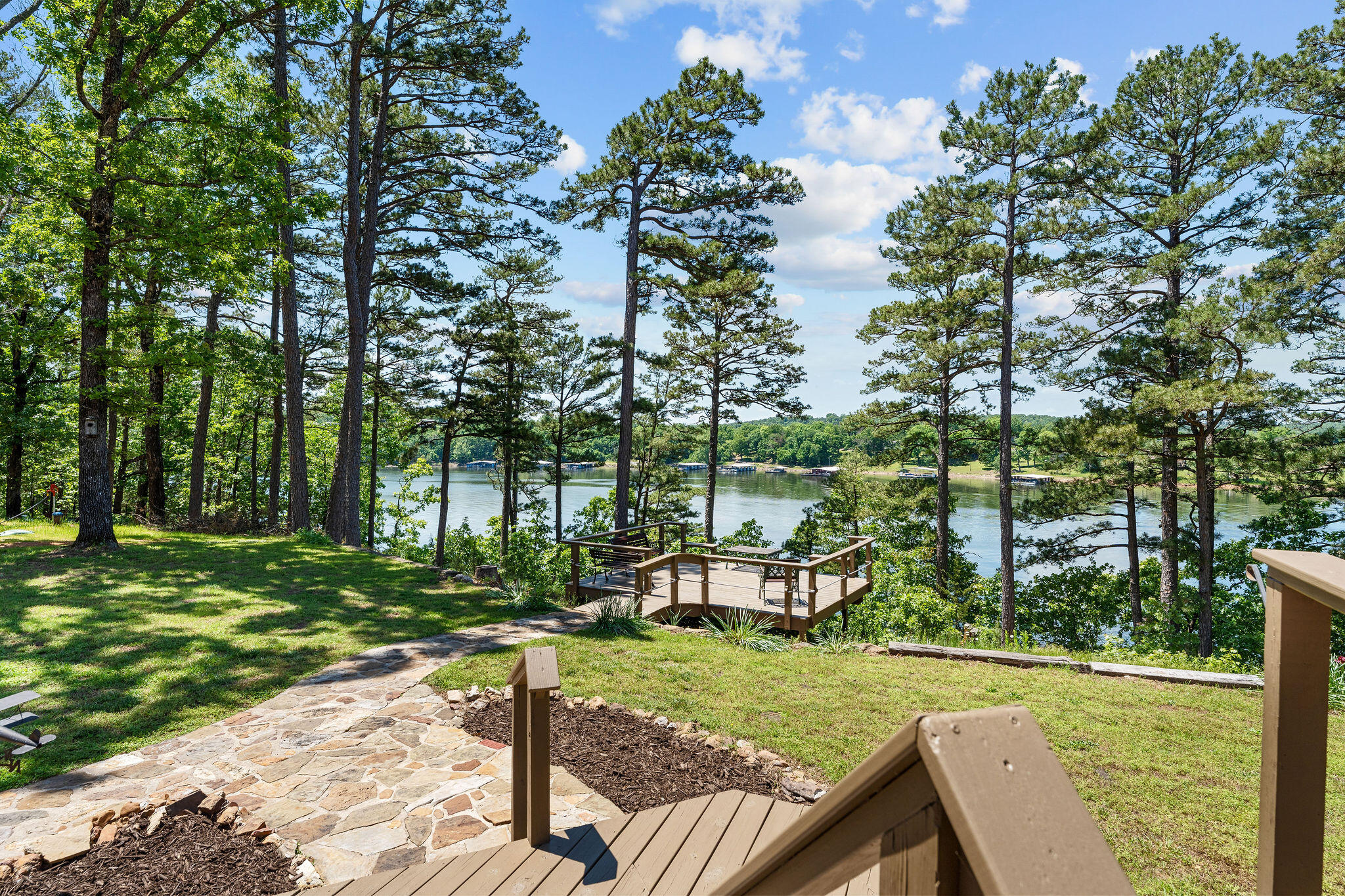 27059 Pine Bluff Lane Property Photo 22