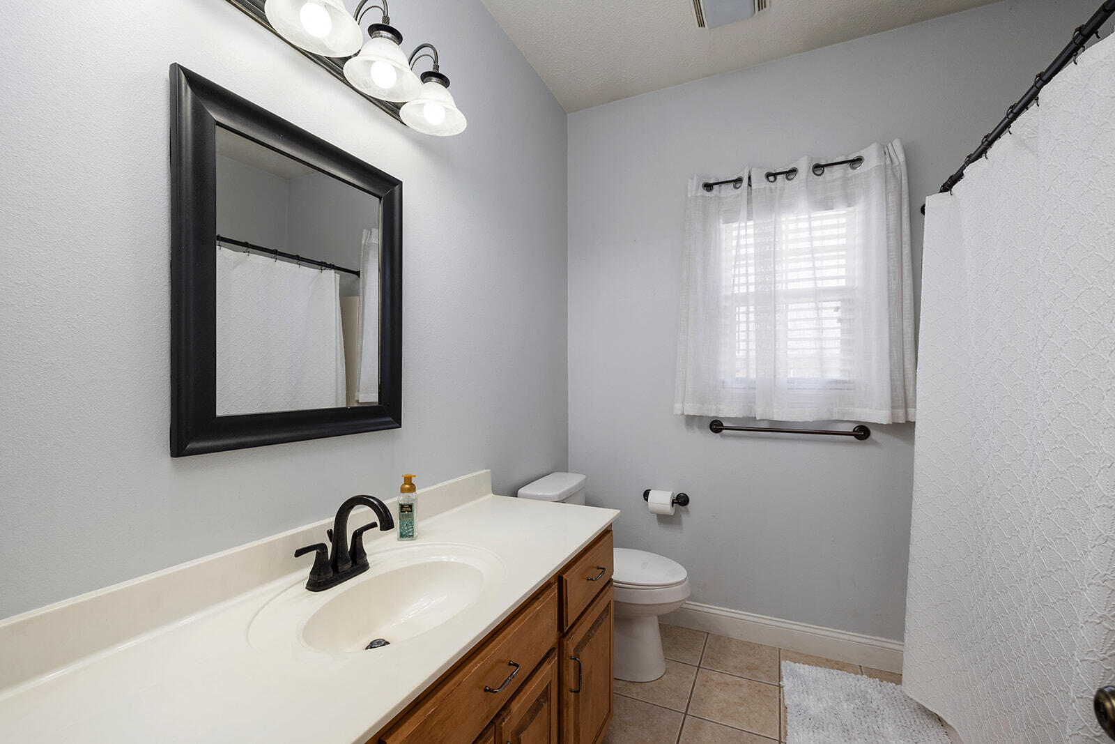 2310 Lakeside Court Property Photo 40