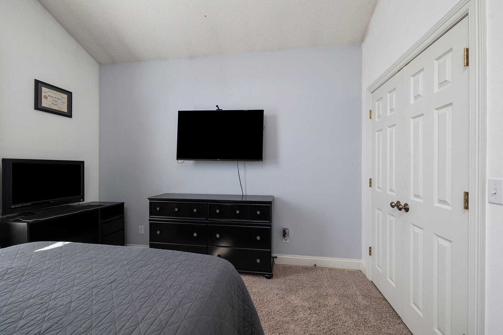 2310 Lakeside Court Property Photo 41