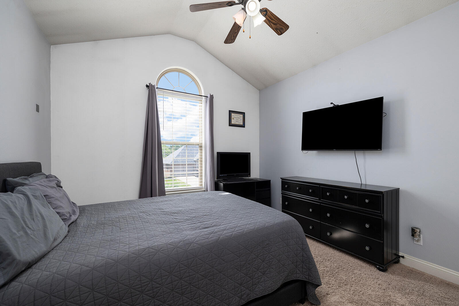 2310 Lakeside Court Property Photo 42