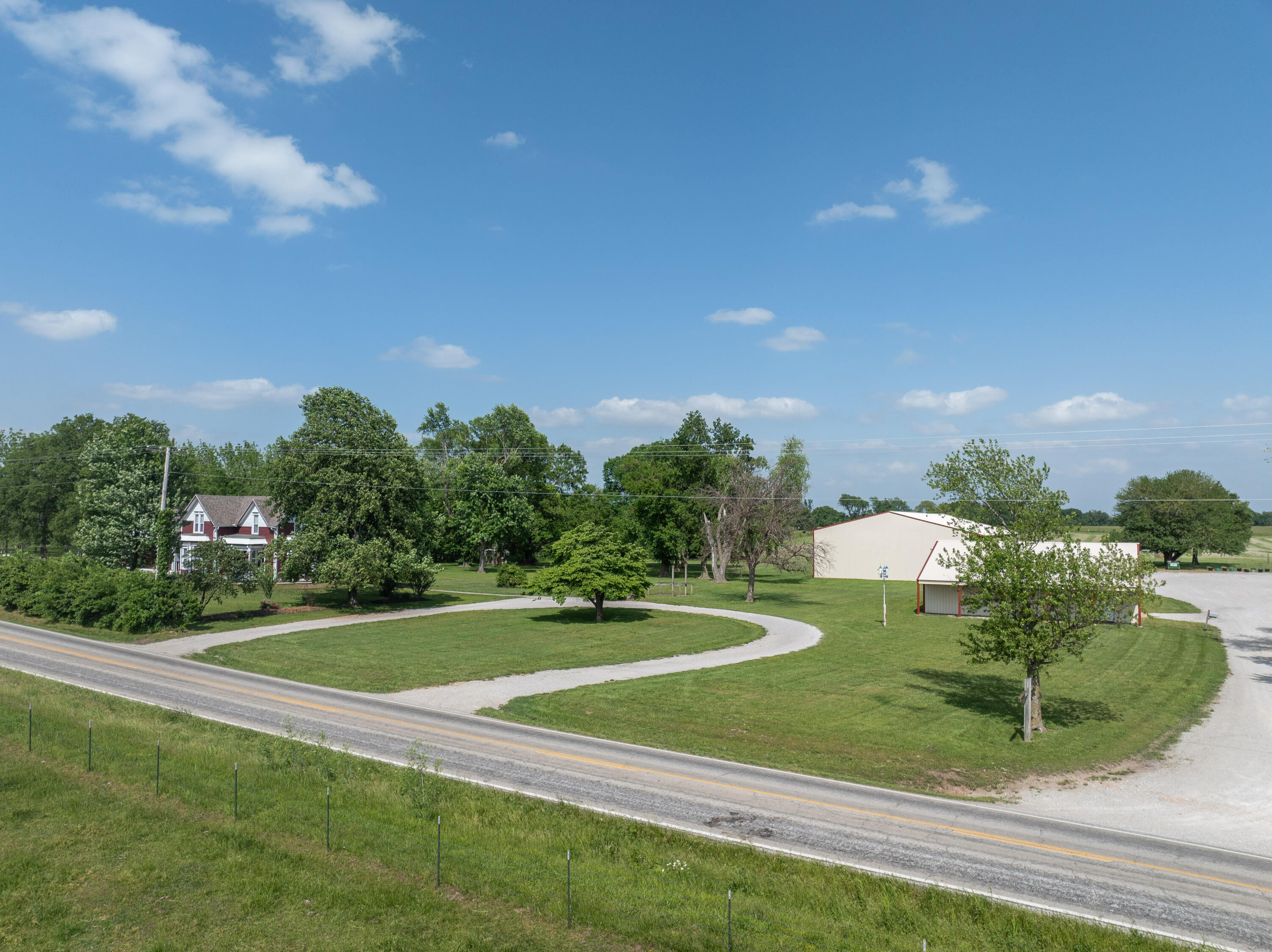 11158 Highway 97 Property Photo 15