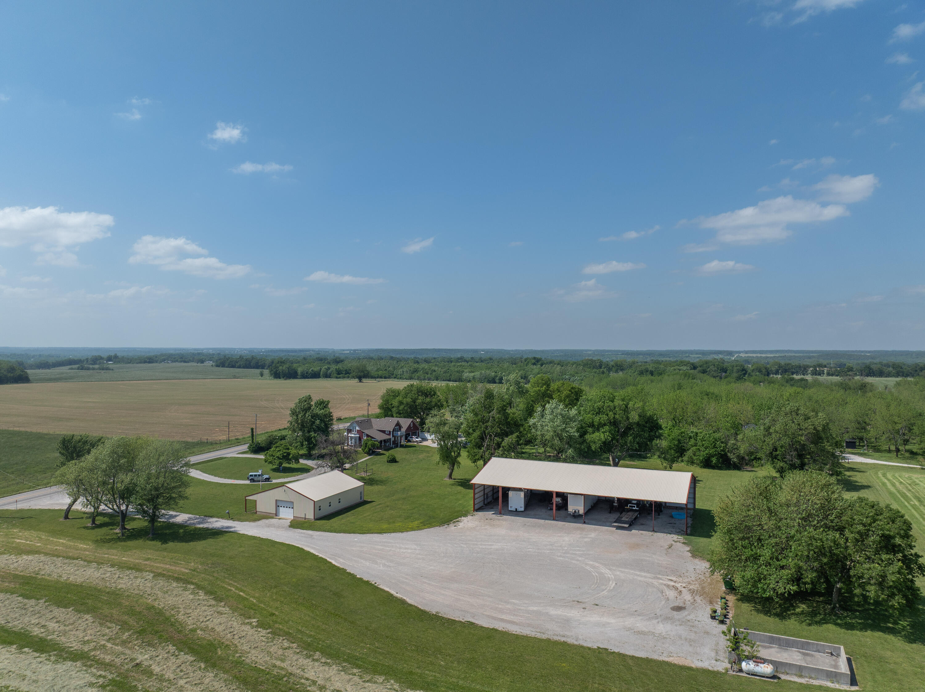 11158 Highway 97 Property Photo 53
