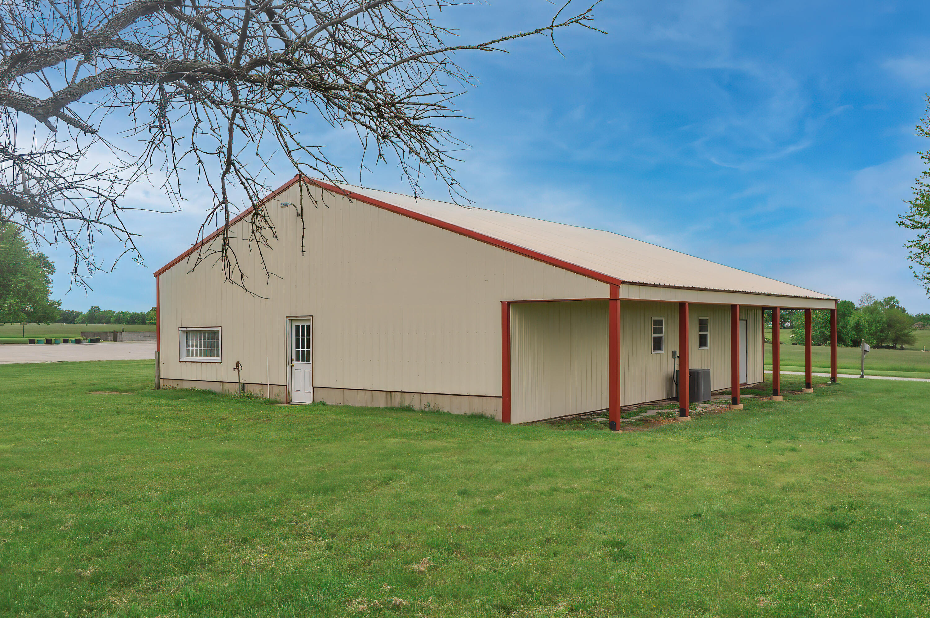 11158 Highway 97 Property Photo 62