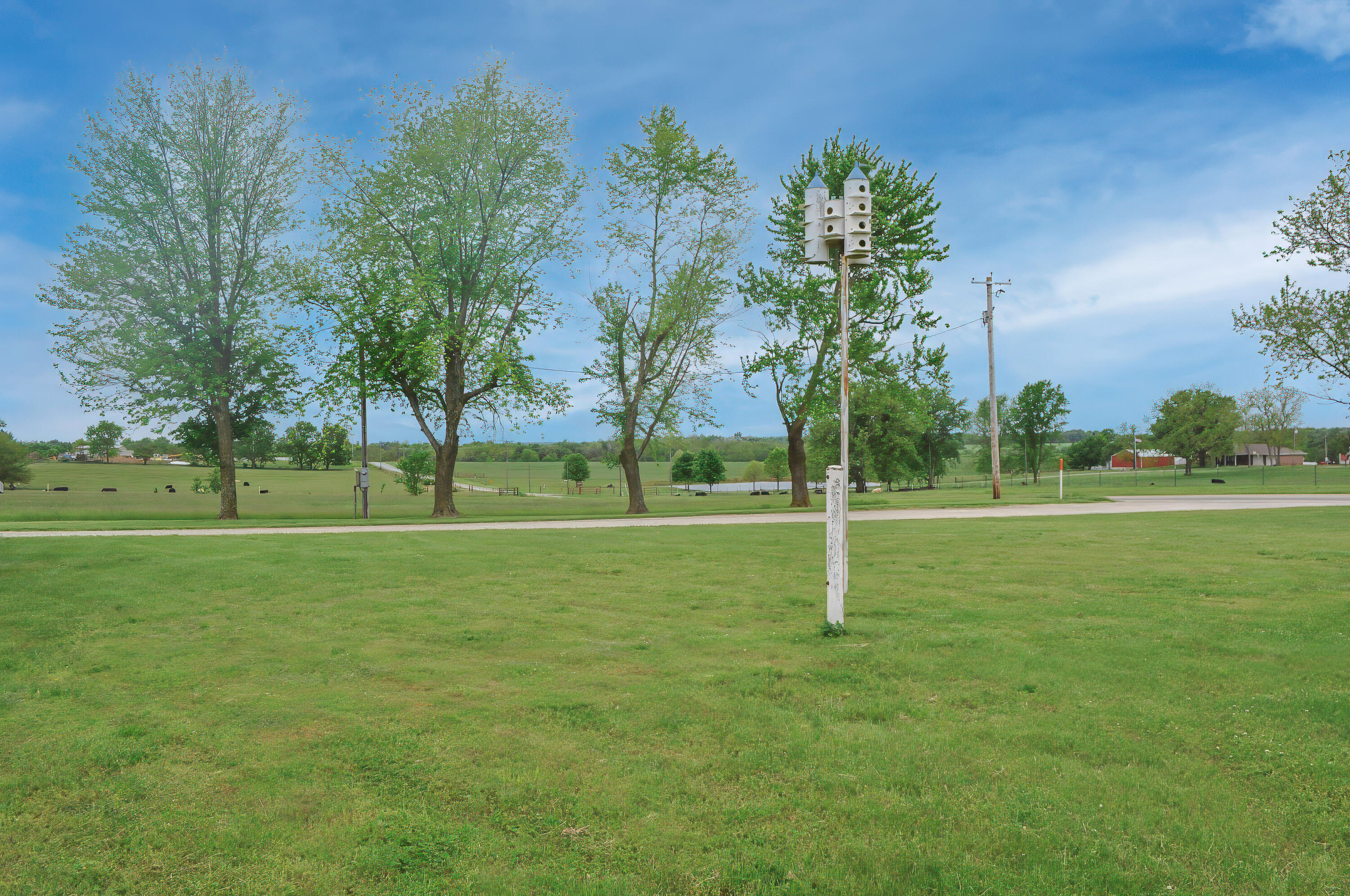 11158 Highway 97 Property Photo 63