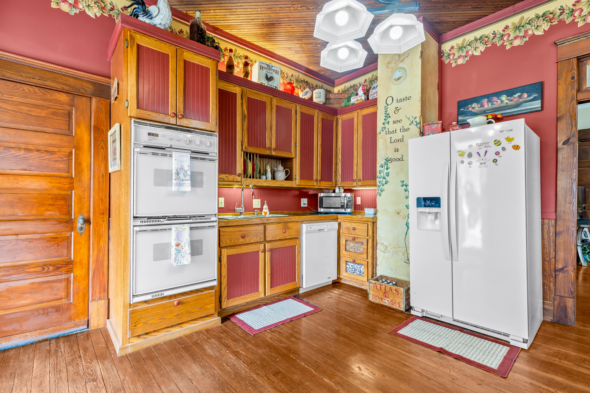 512 North Central Avenue Property Photo 11