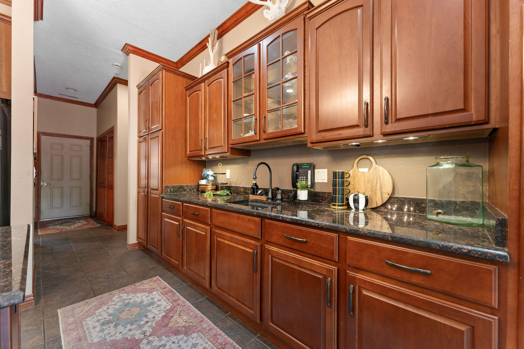 261 Country Bluff Drive Property Photo 20