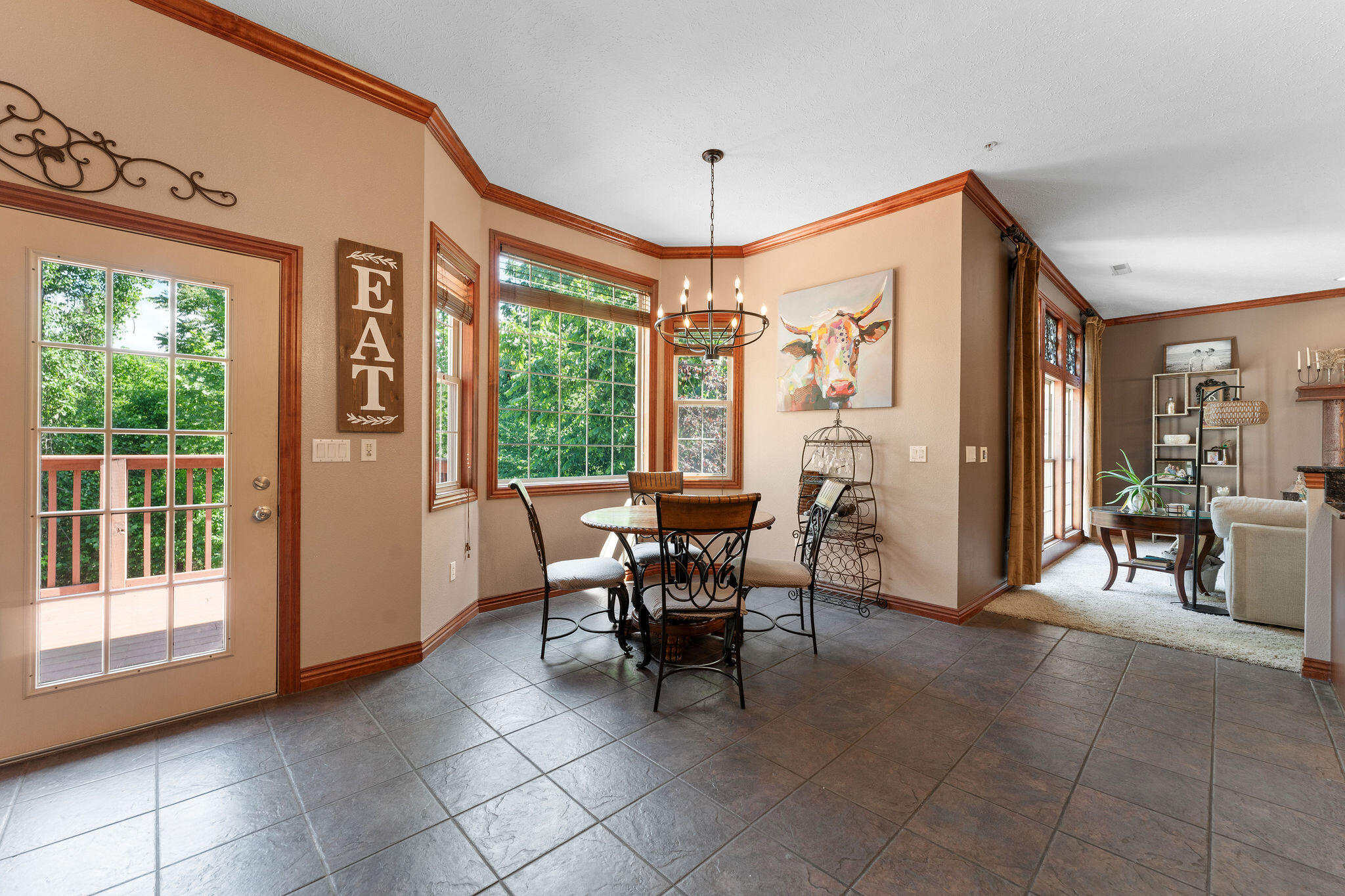 261 Country Bluff Drive Property Photo 23