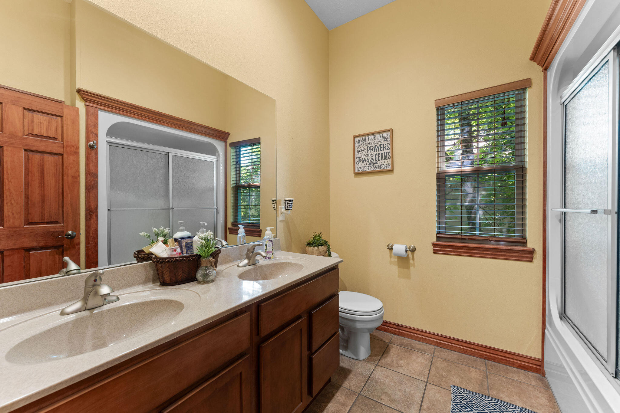 261 Country Bluff Drive Property Photo 34