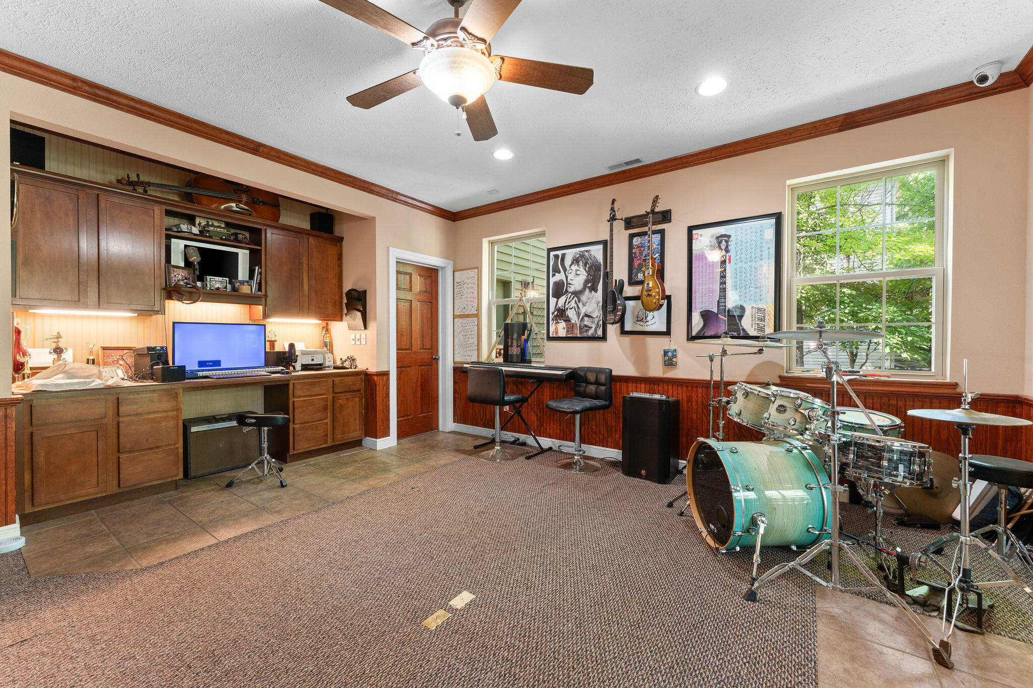 261 Country Bluff Drive Property Photo 48