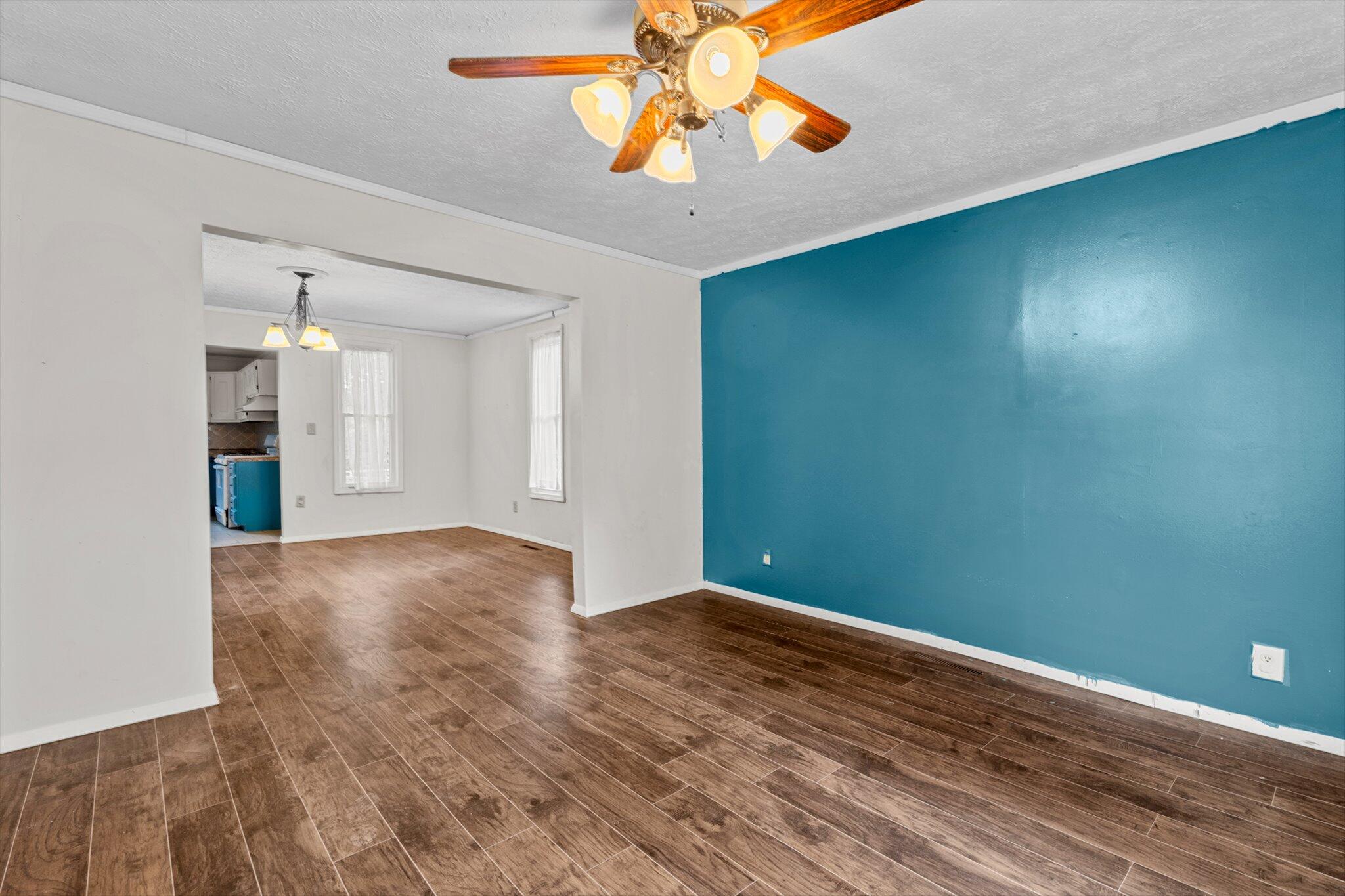 537 South Jefferson Avenue Property Photo 4