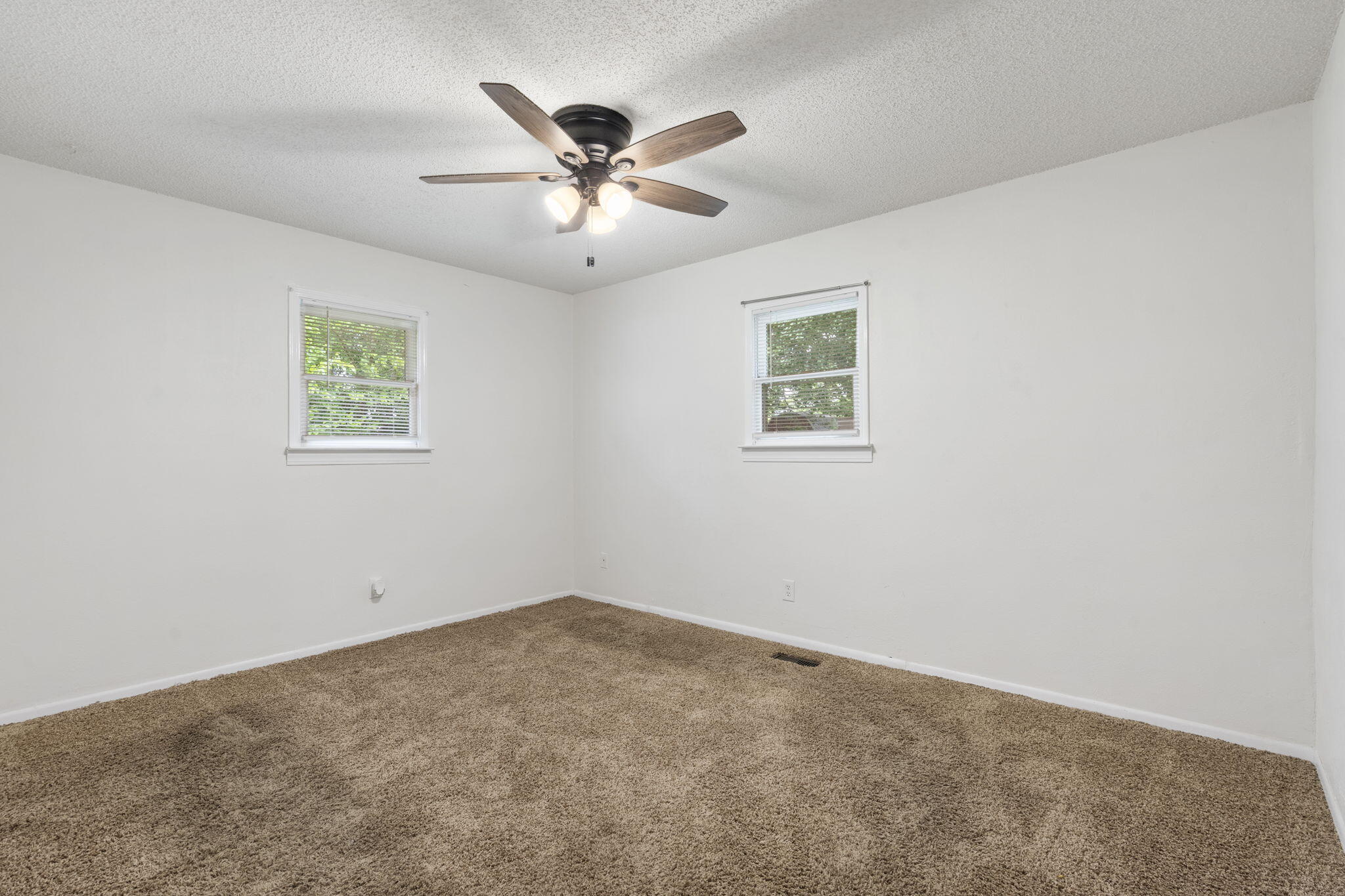 127 Wilson Way Property Photo 18