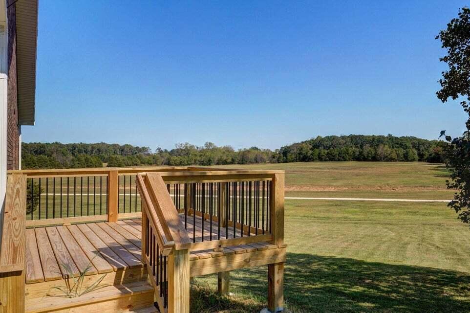 8425 East Farm Road 174 Property Photo 5
