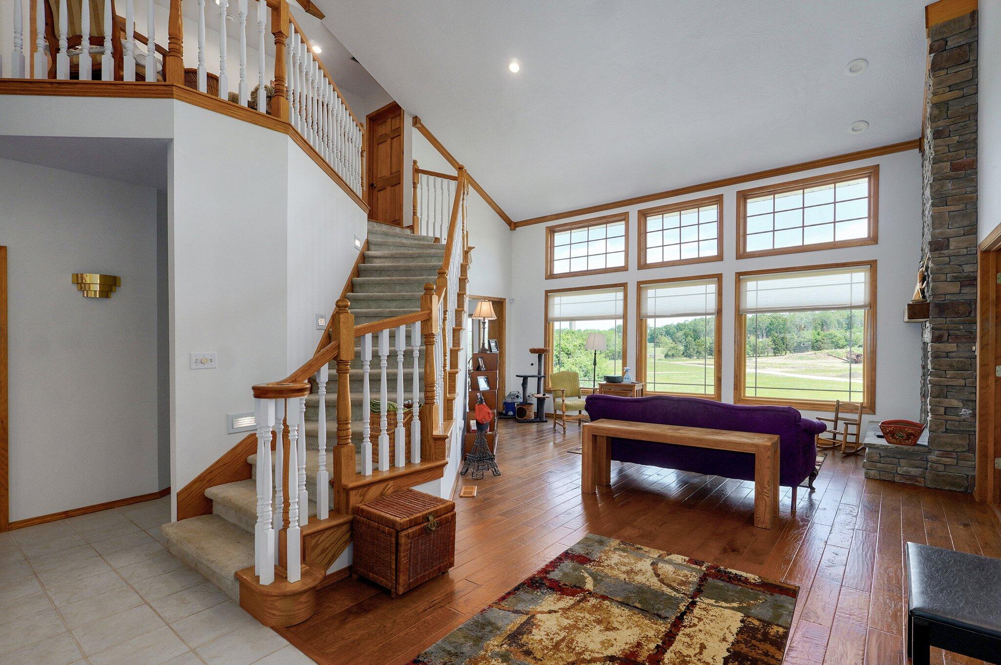 8425 East Farm Road 174 Property Photo 10