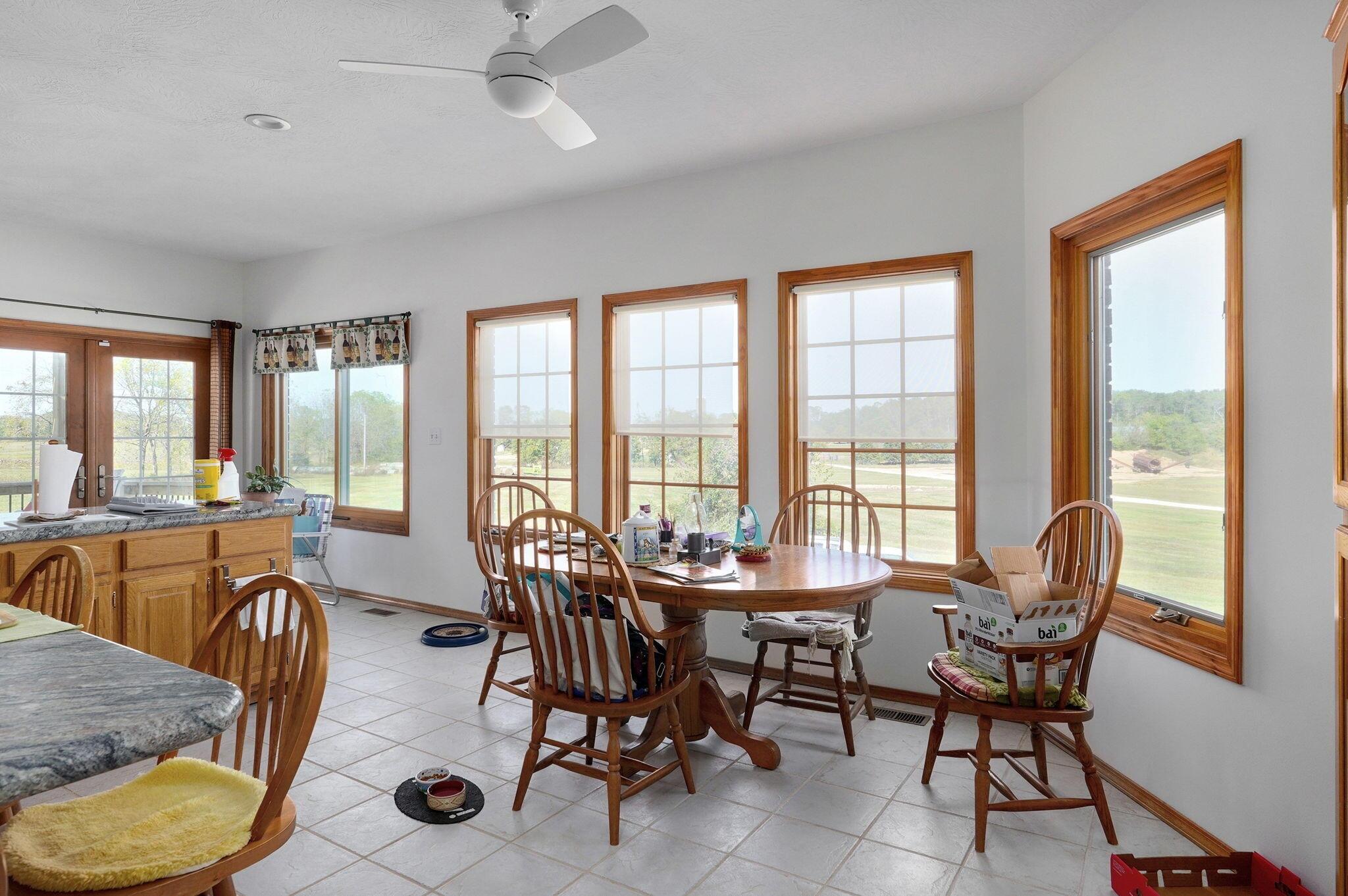 8425 East Farm Road 174 Property Photo 27