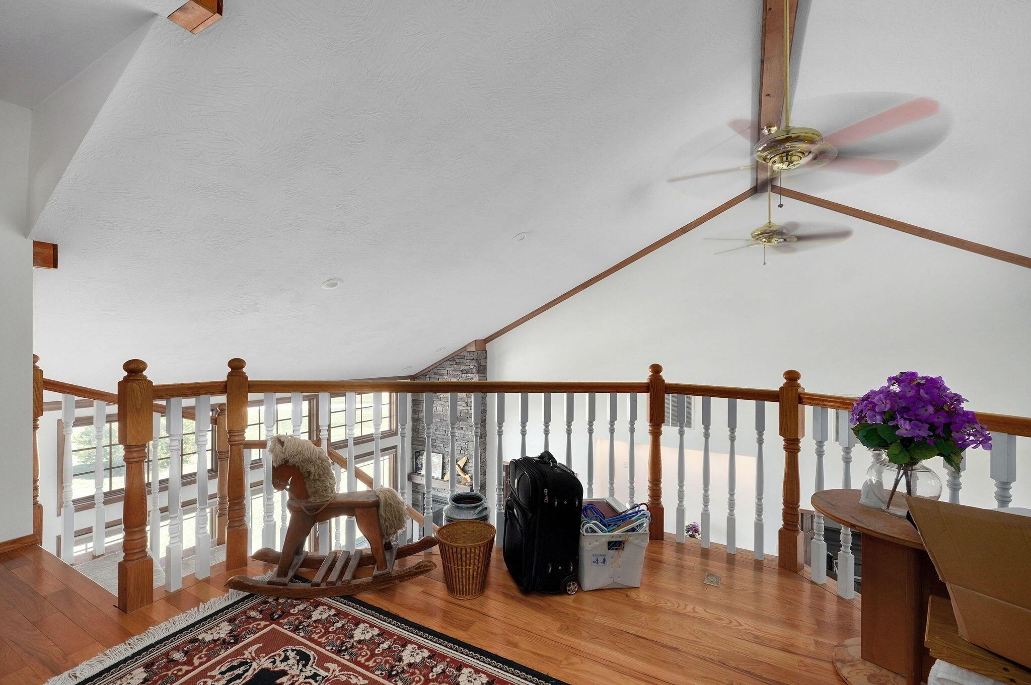 8425 East Farm Road 174 Property Photo 30