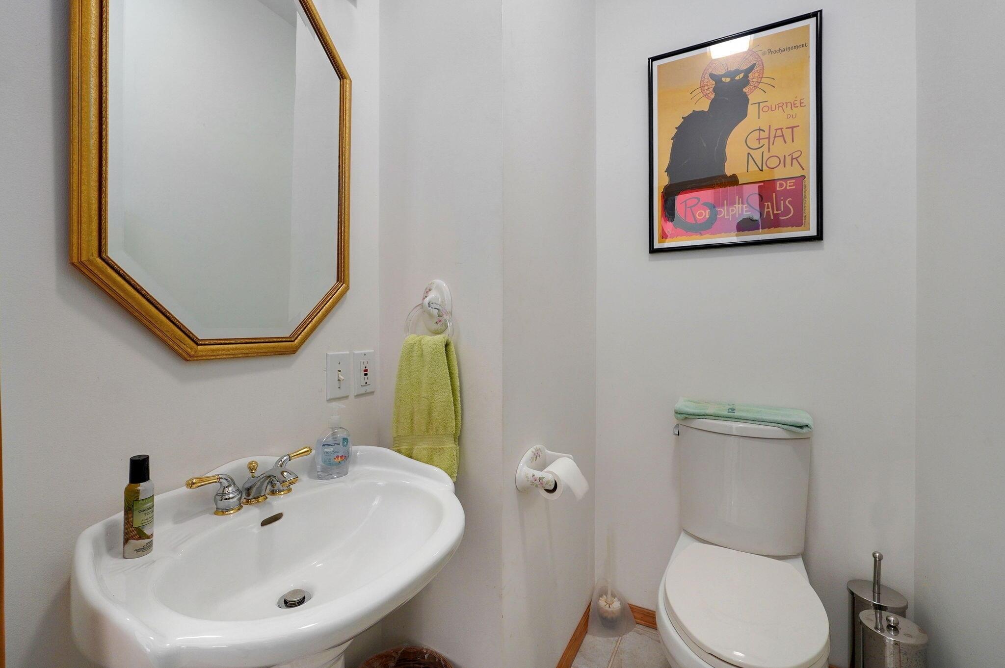 8425 East Farm Road 174 Property Photo 35