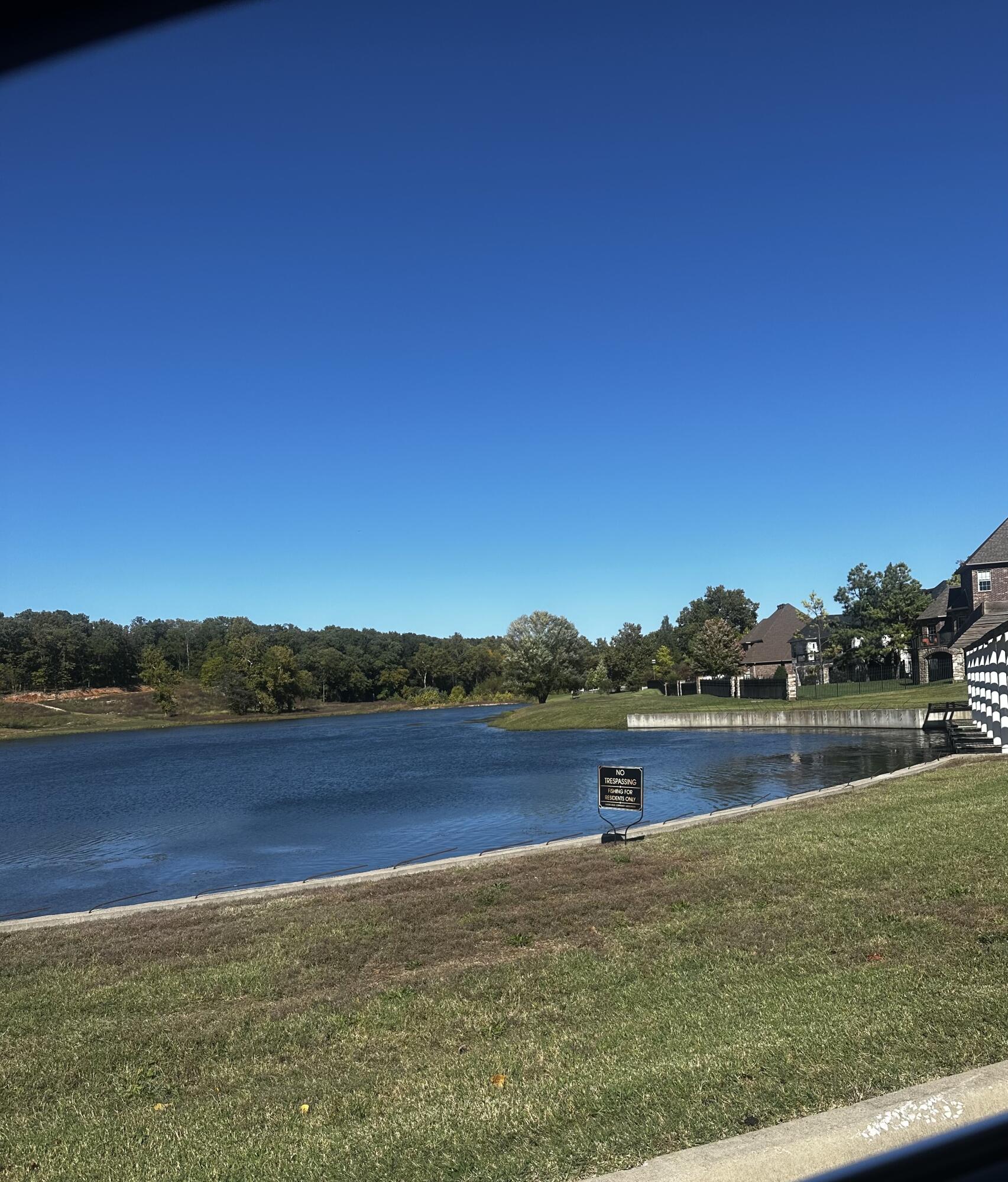 2820 Waters Edge Boulevard Property Photo 4