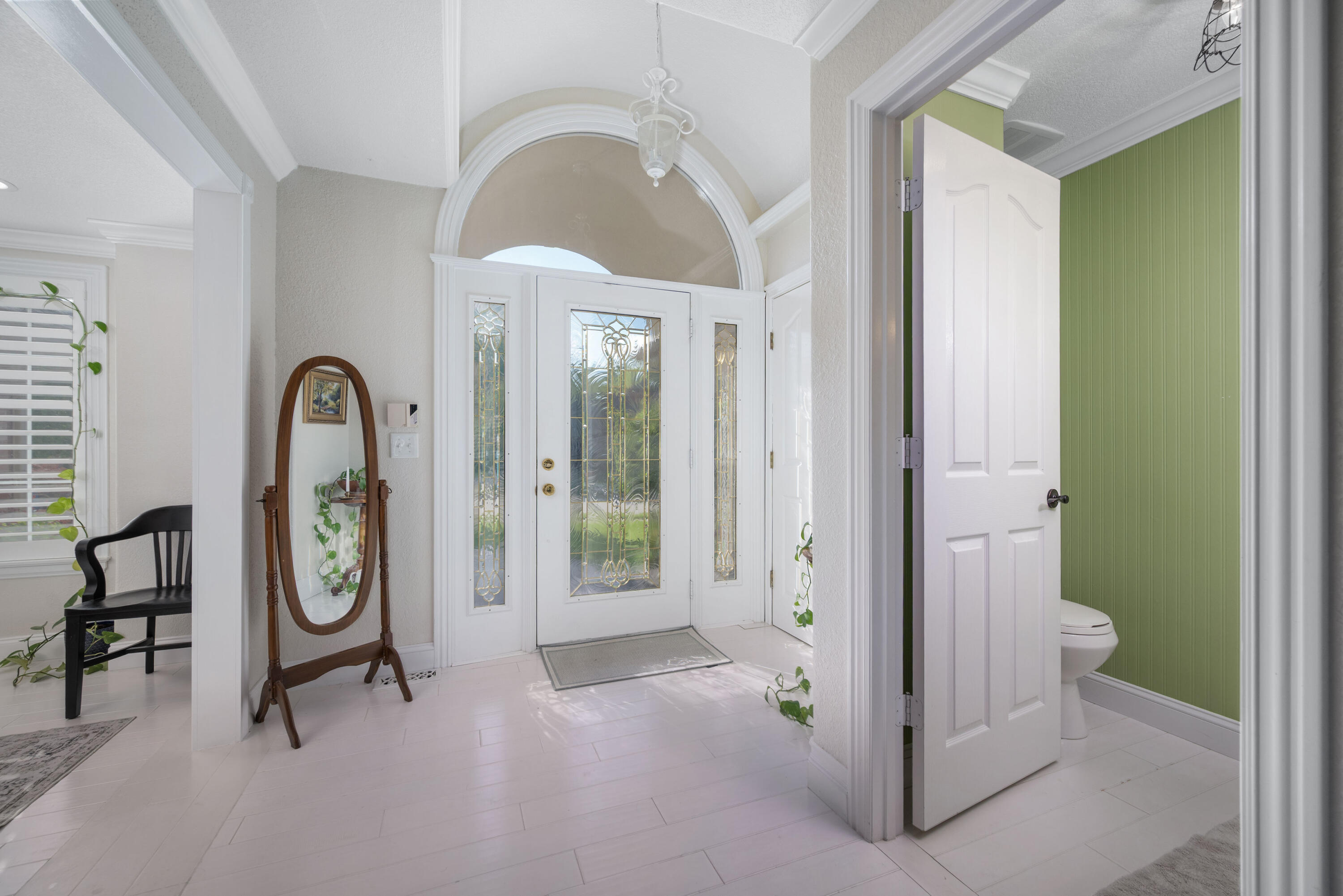 2820 Waters Edge Boulevard Property Photo 16