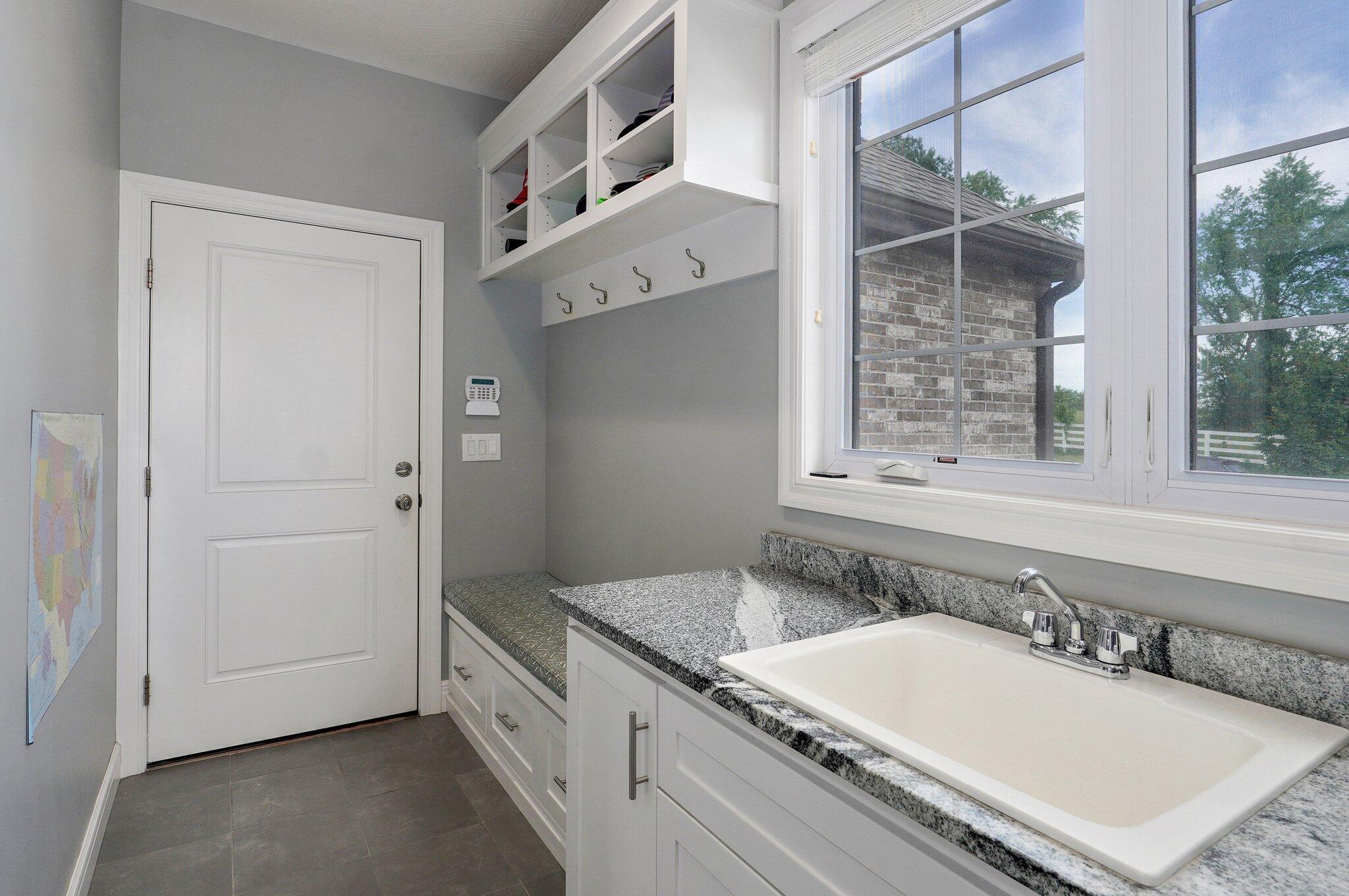 4020 East High Ridge Lane Property Photo 21