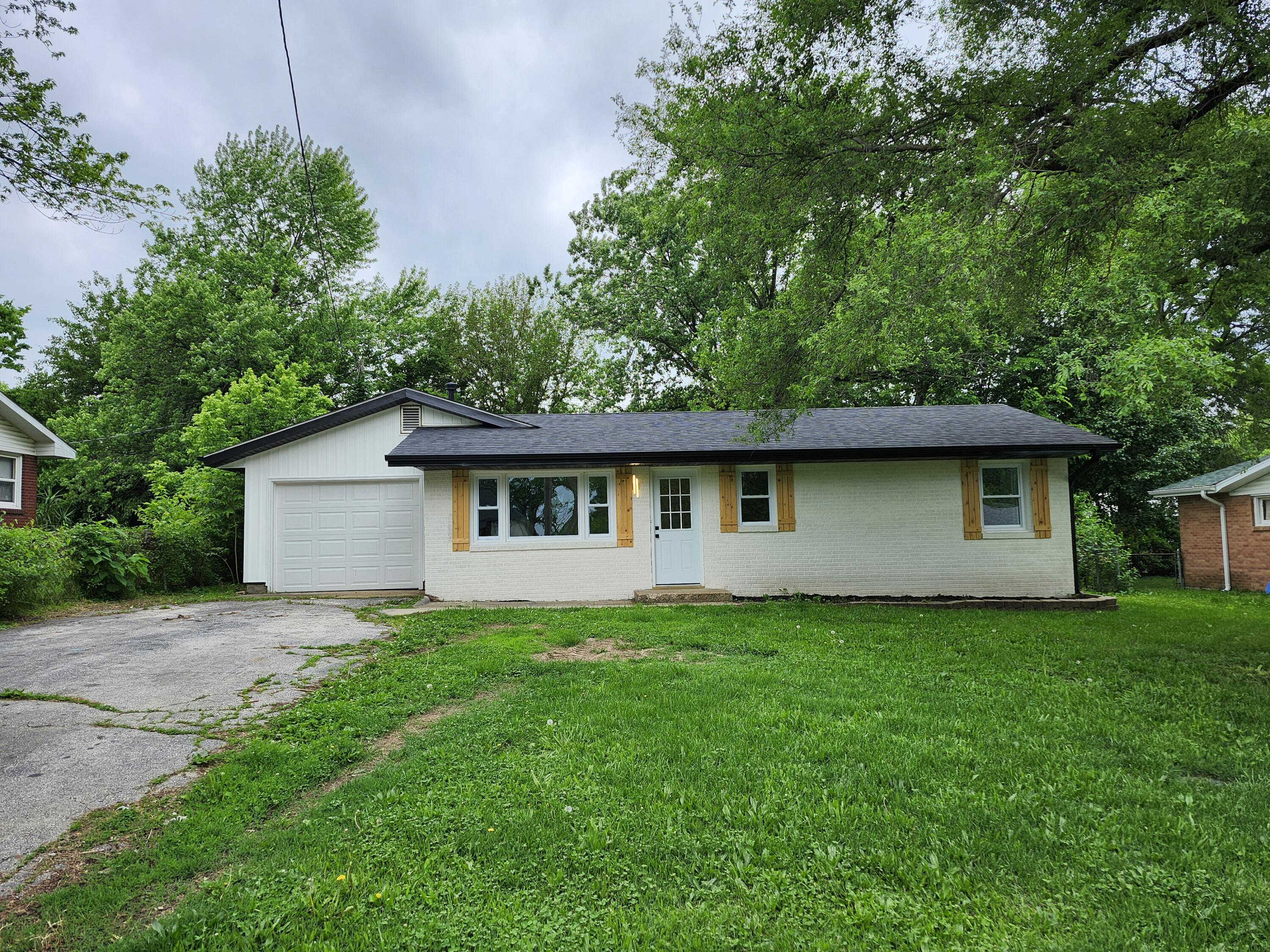 313 North Mill Street Property Photo