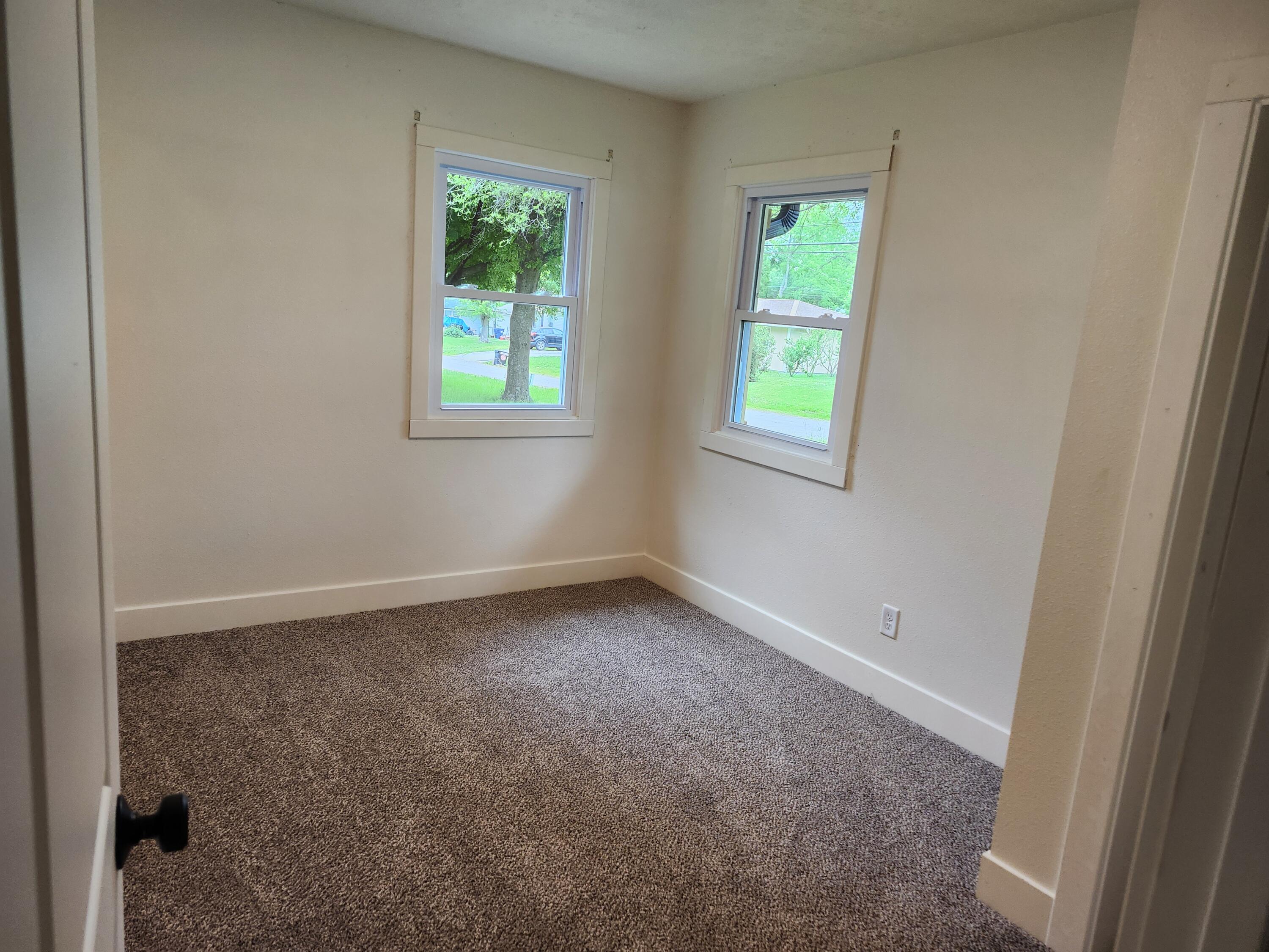 313 North Mill Street Property Photo 15