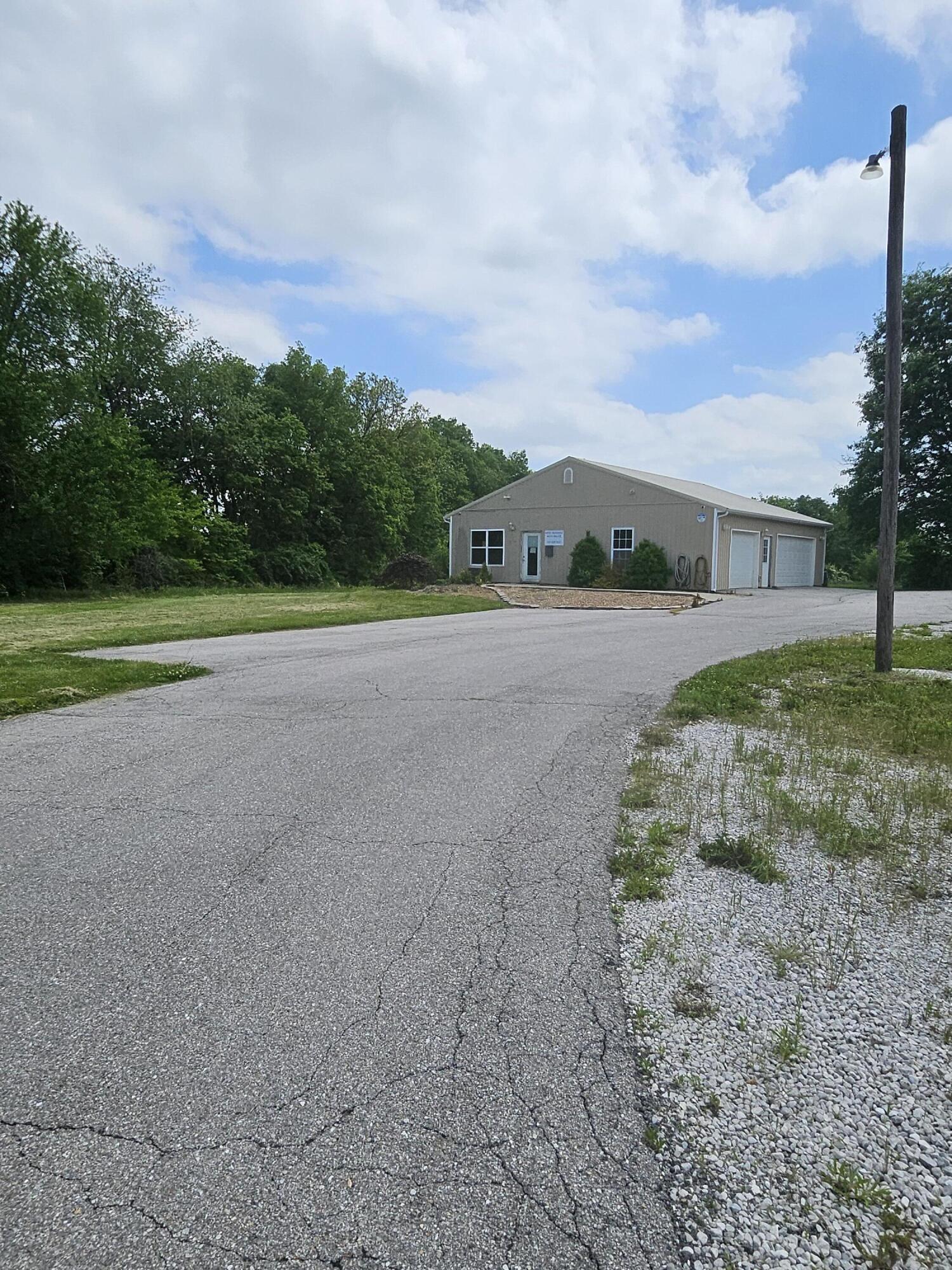 5194 West Sunshine Property Photo 11