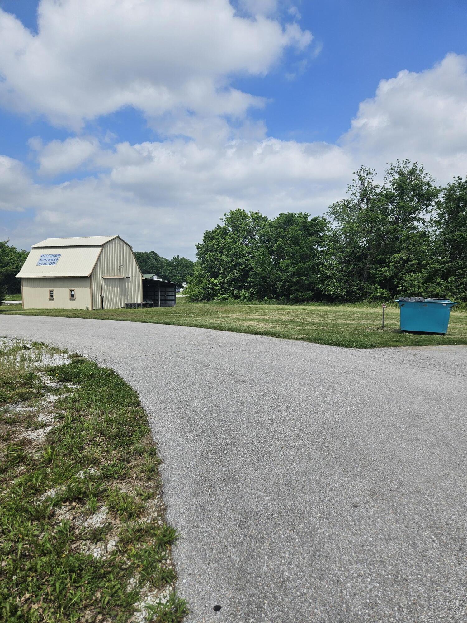 5194 West Sunshine Property Photo 12