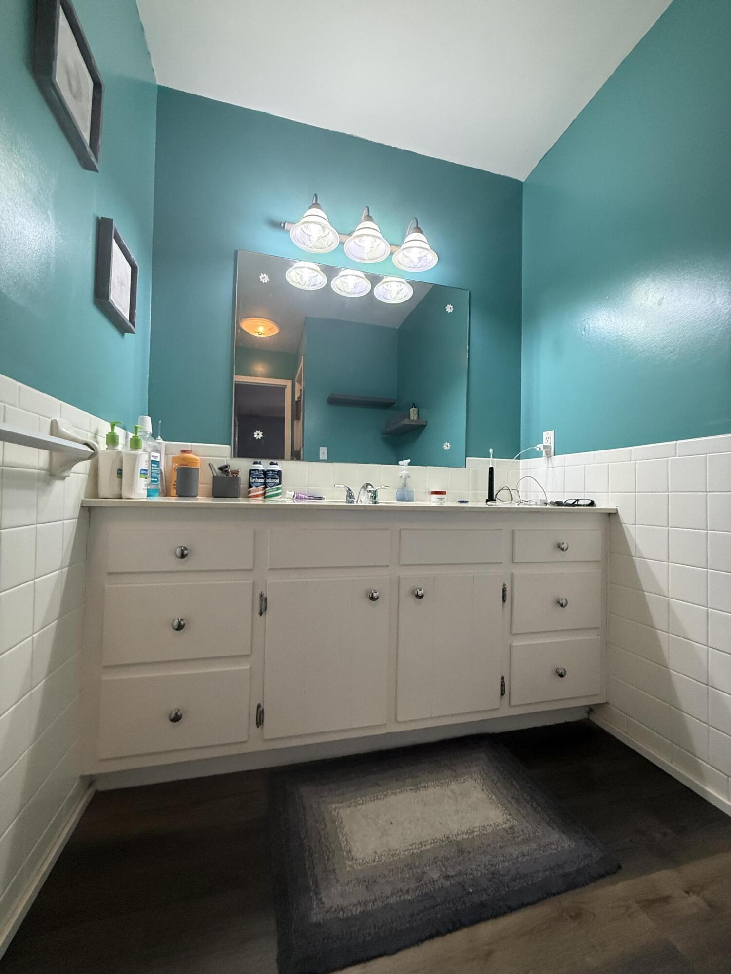 4849 South Crescent Avenue Property Photo 18