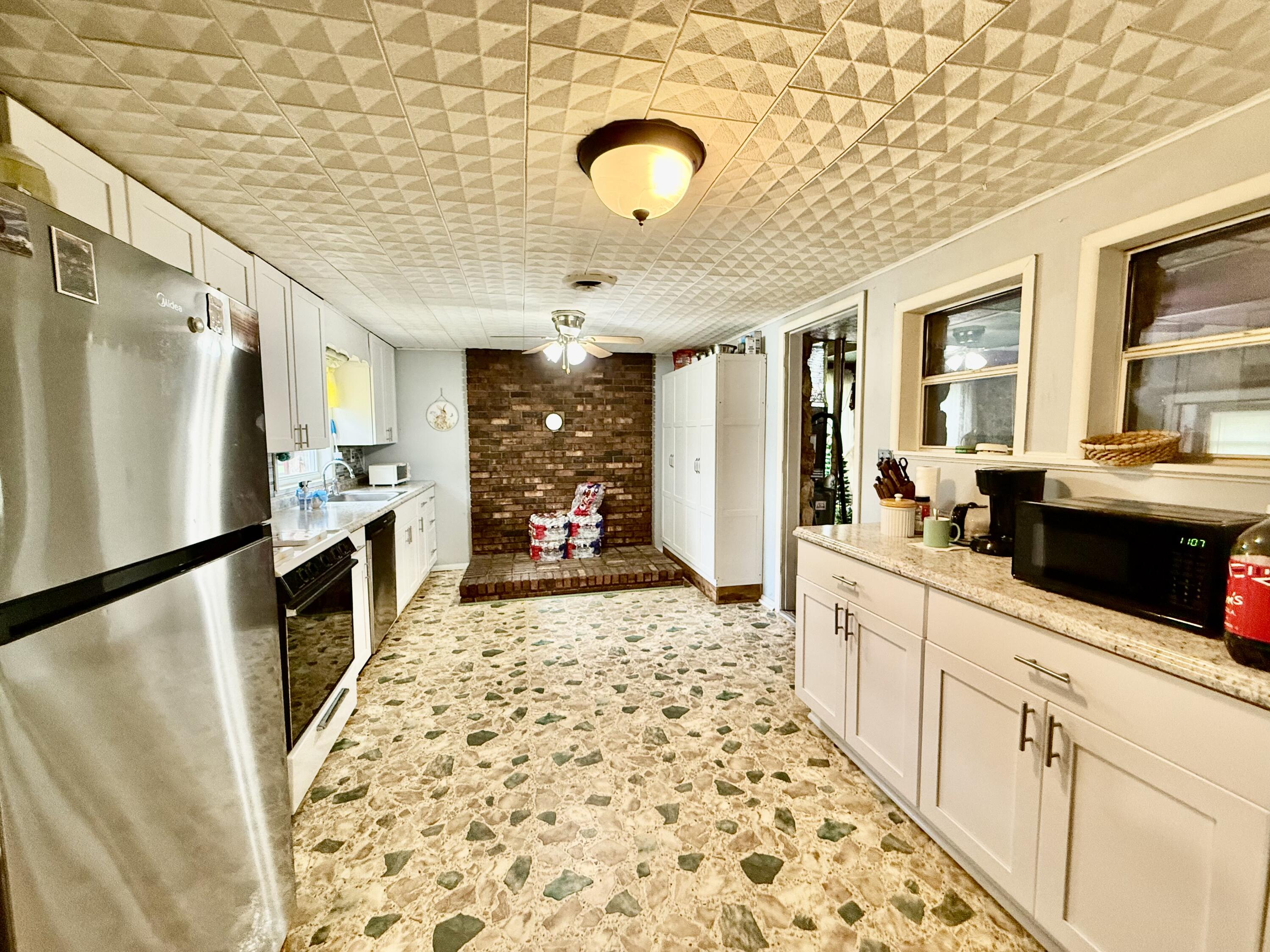 19755 Wildwood Drive Property Photo 13