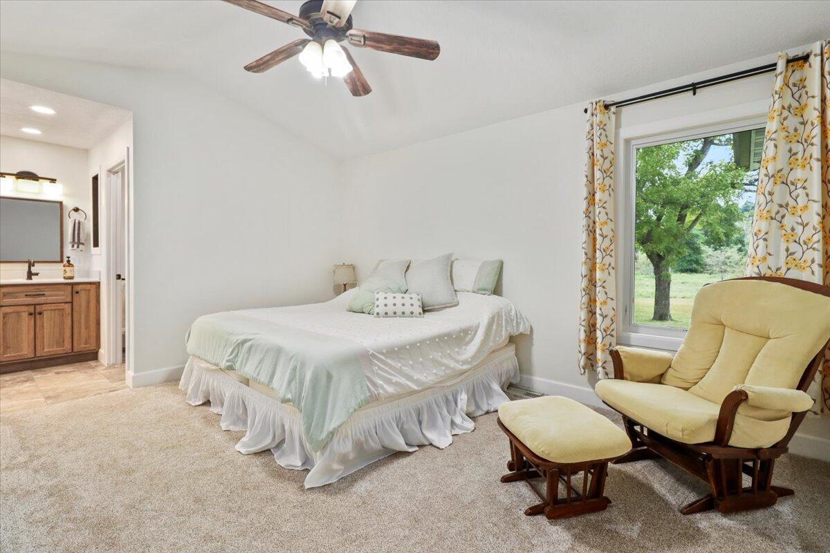 8495 Highway N Property Photo 19
