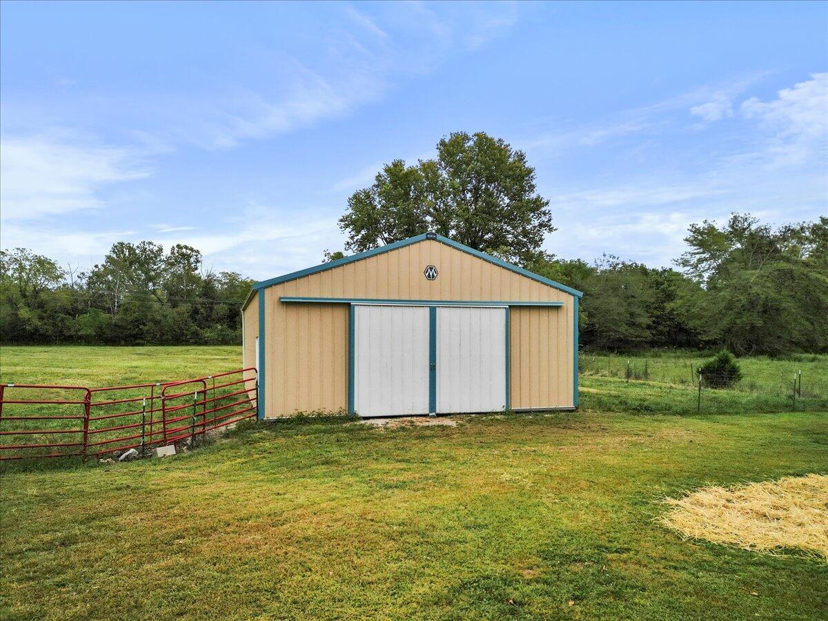 8495 Highway N Property Photo 40