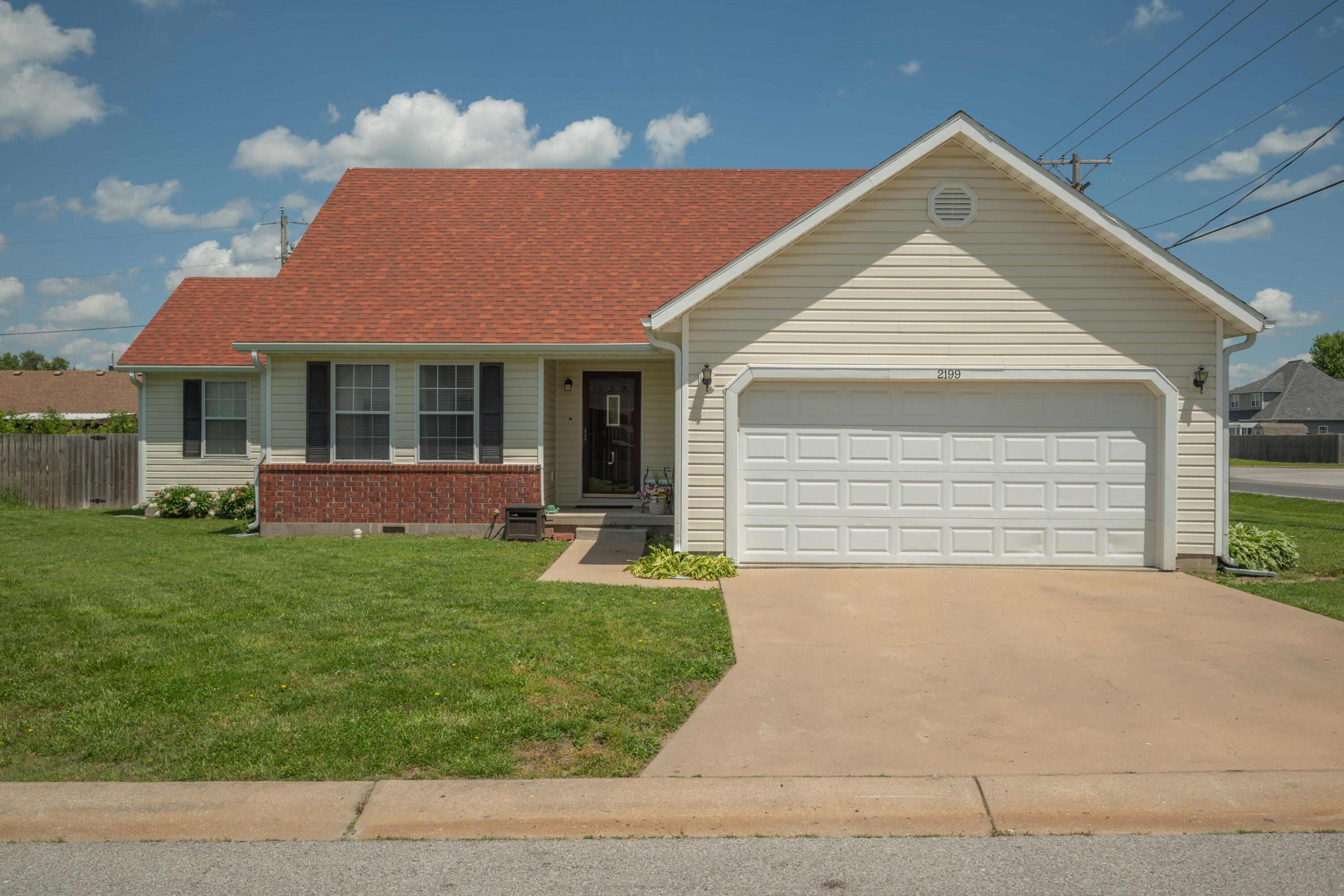 2199 Sandy Street Property Photo